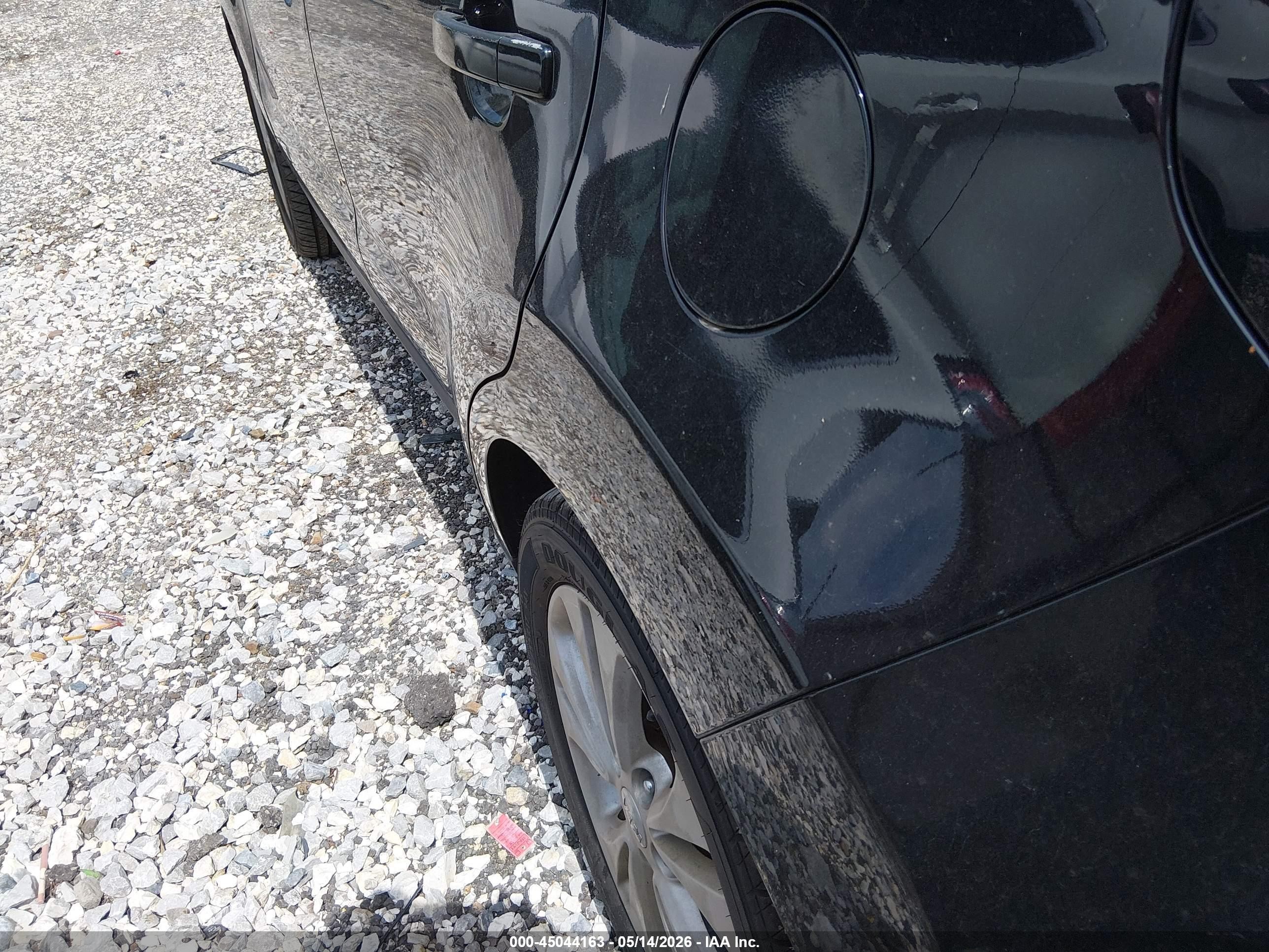 2015 Kia Soul + Black vin: KNDJP3A53F7201614