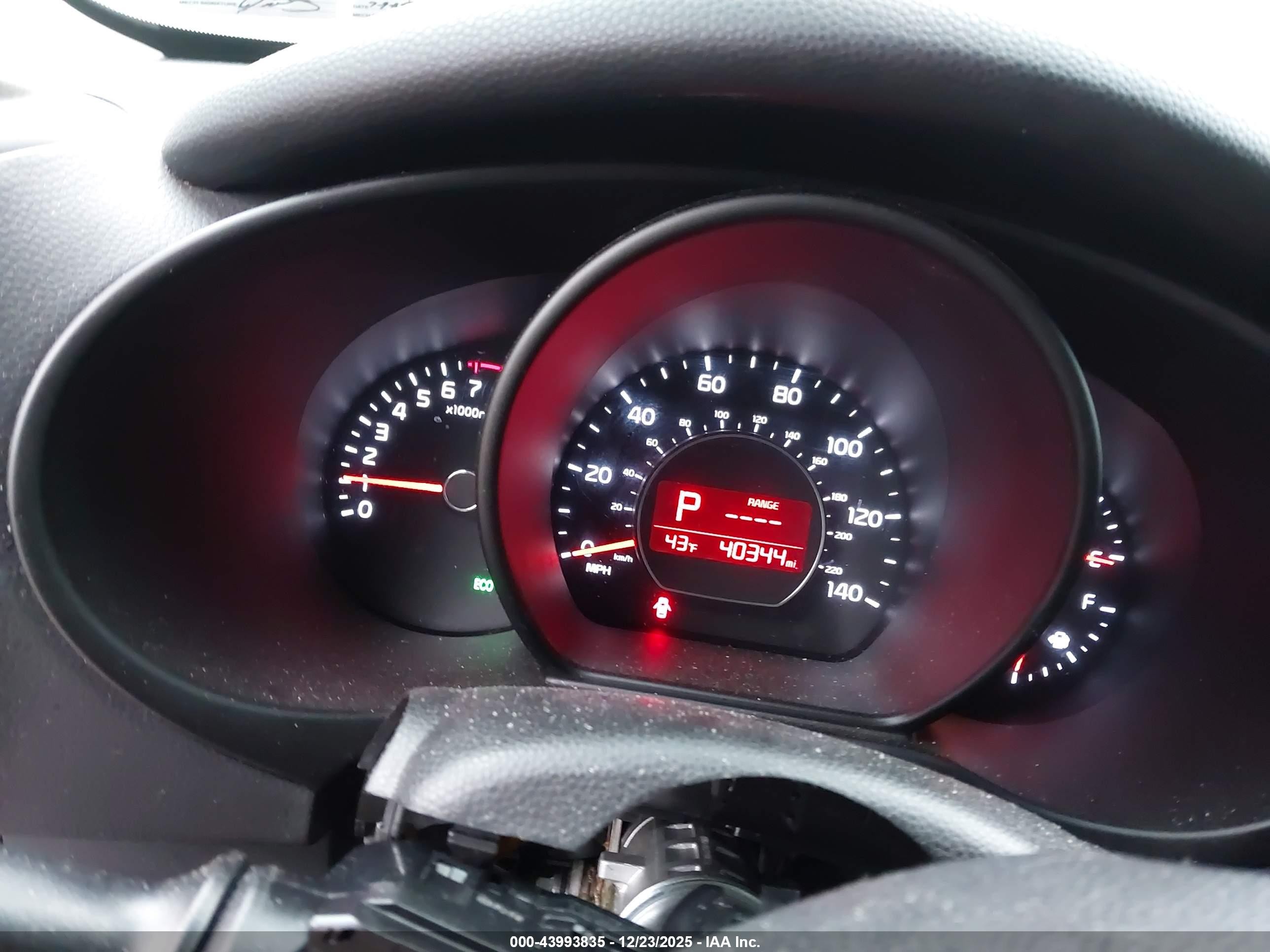 2015 Kia Soul + Blue vin: KNDJP3A53F7212306