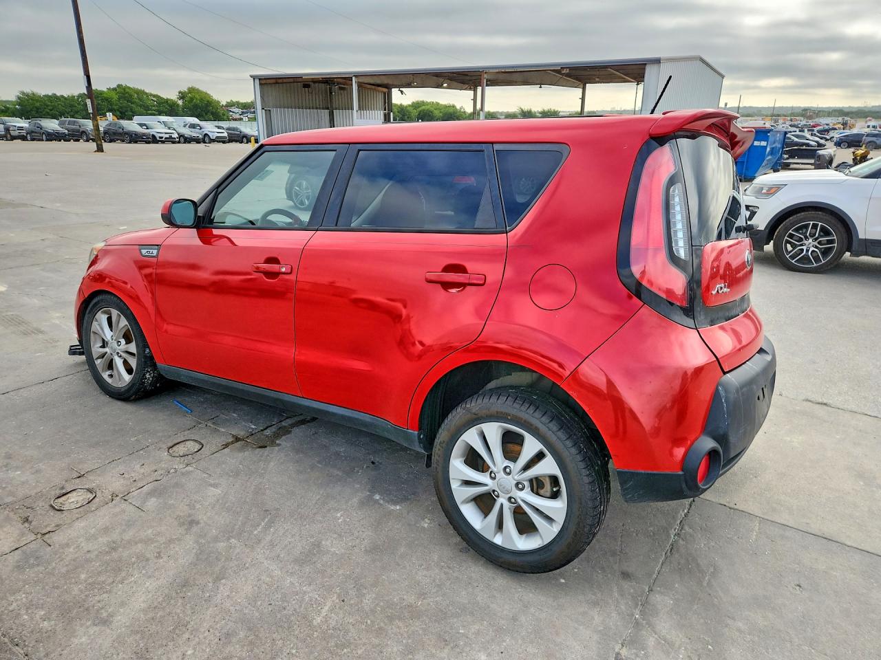 2015 Kia Soul + Red vin: KNDJP3A53F7751413