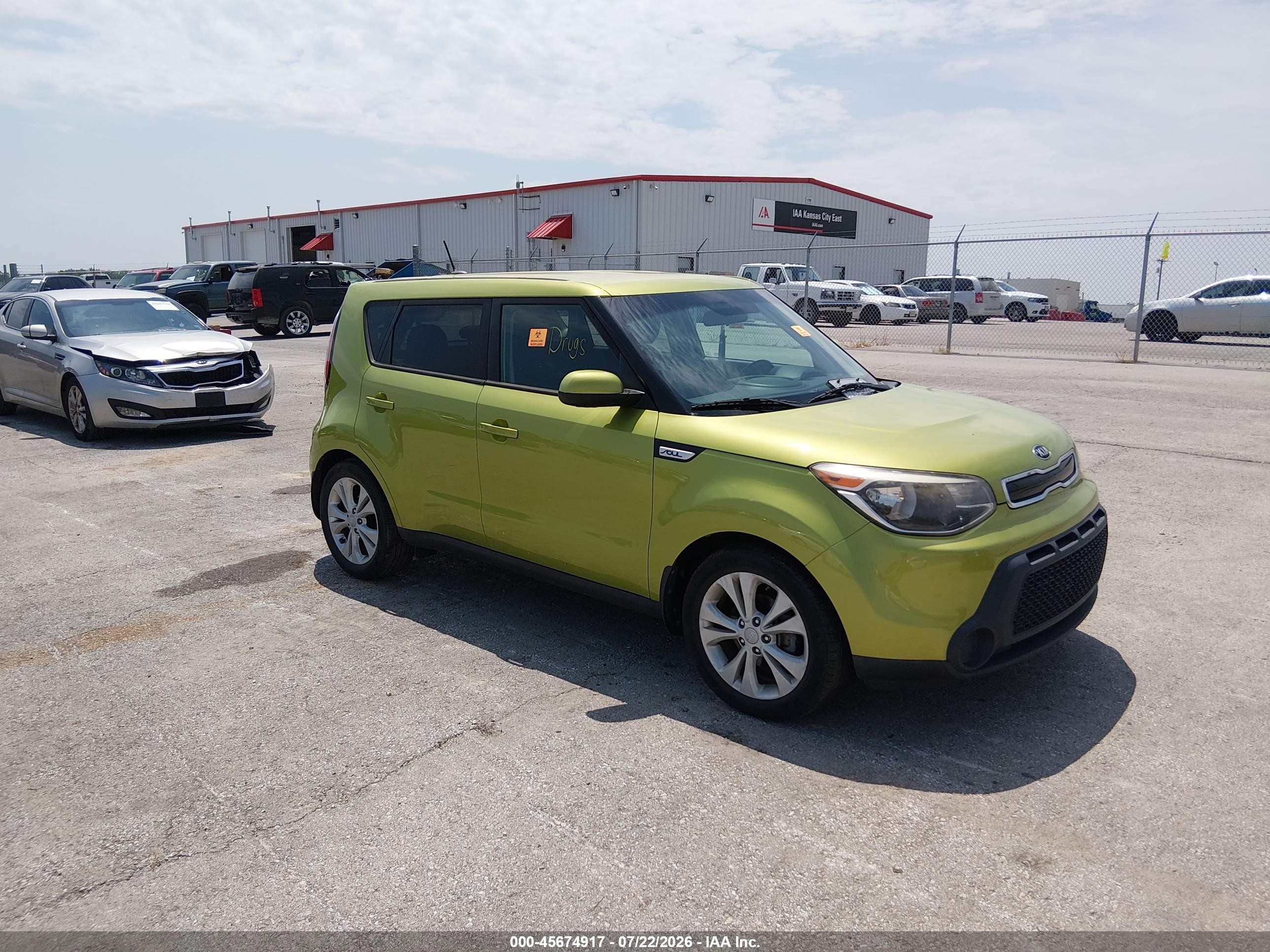2015 Kia Soul + Green vin: KNDJP3A53F7758197