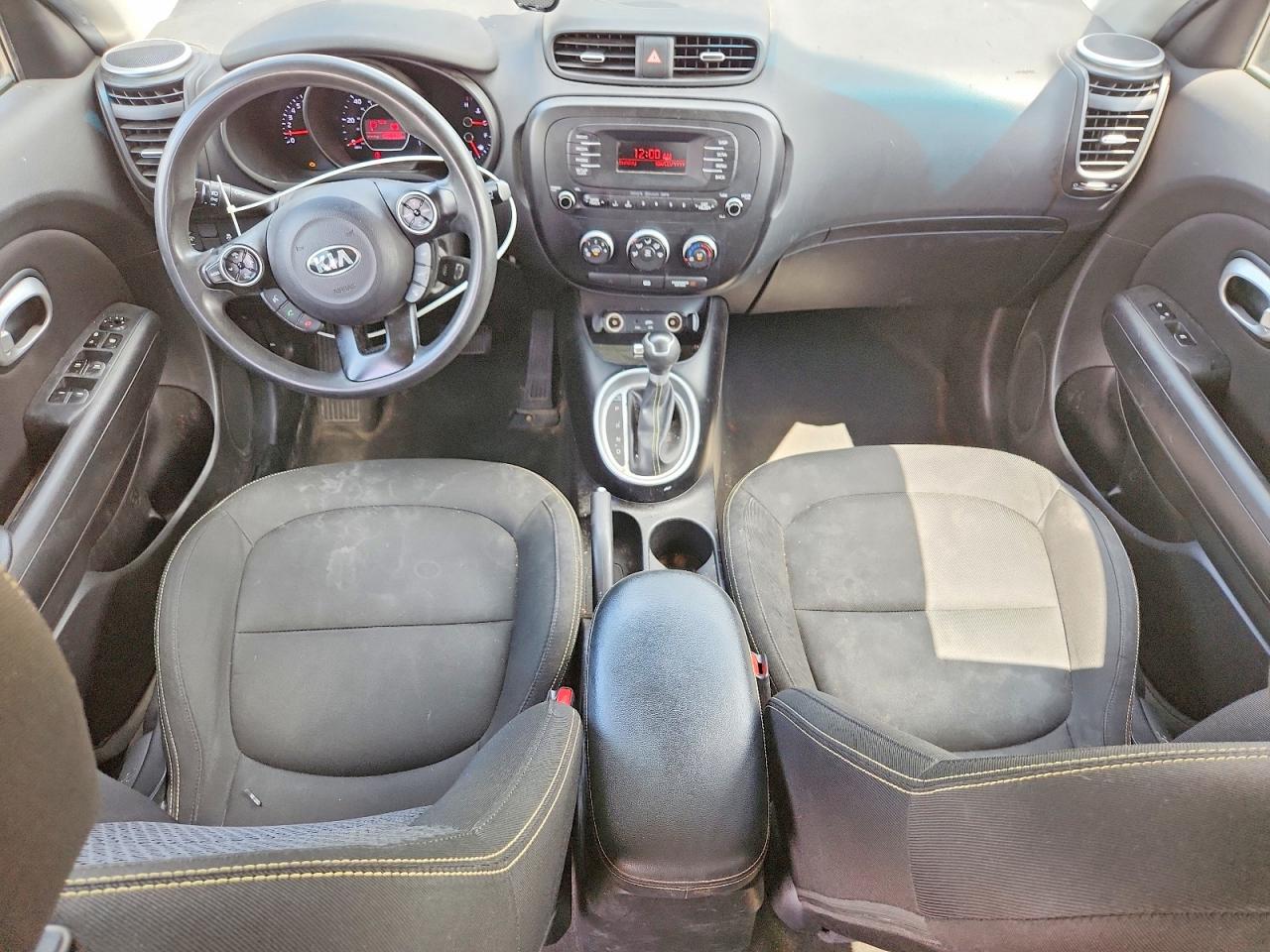 2015 Kia Soul + Black vin: KNDJP3A53F7787652