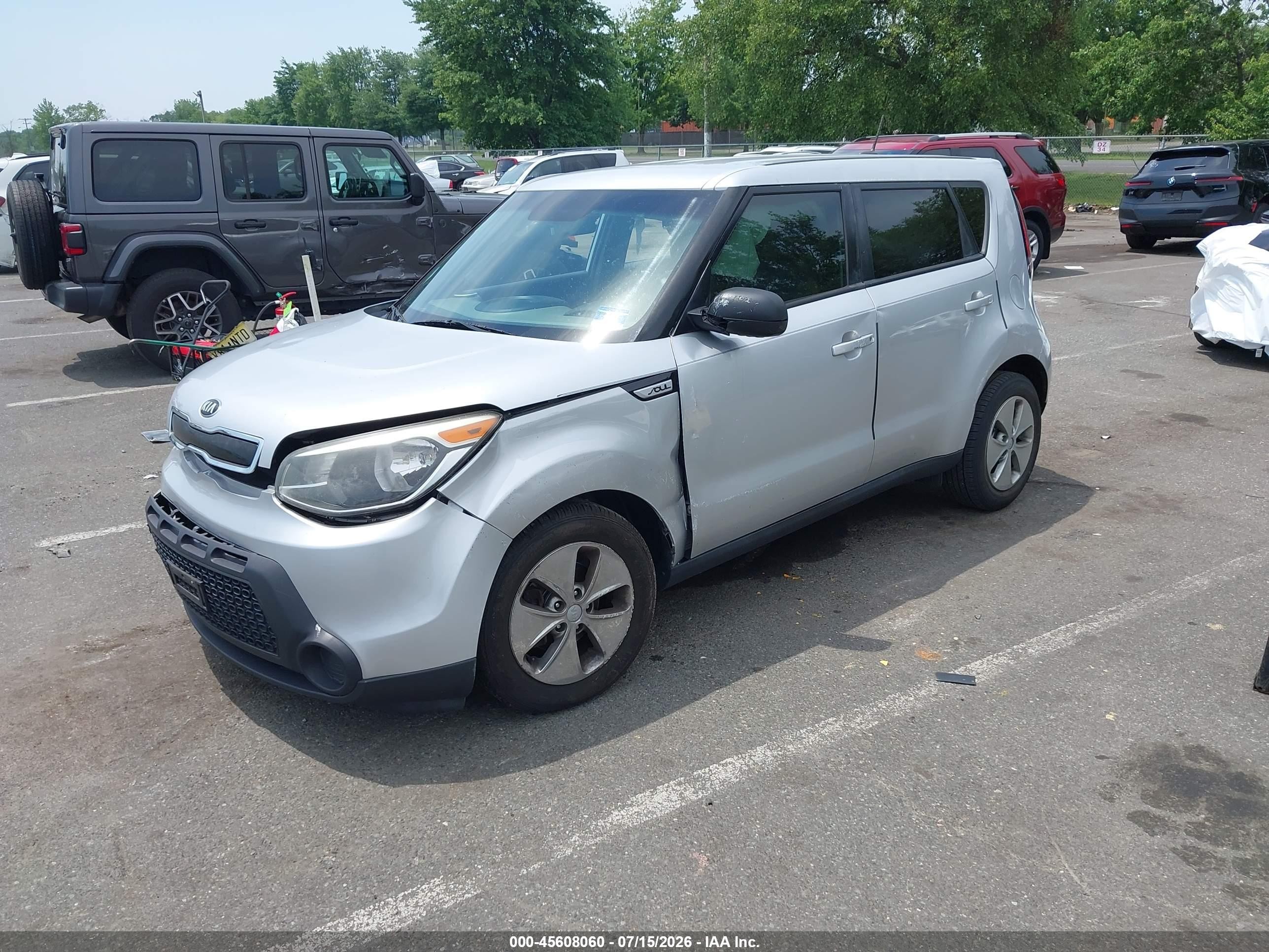 2015 Kia Soul + White vin: KNDJP3A53F7791605