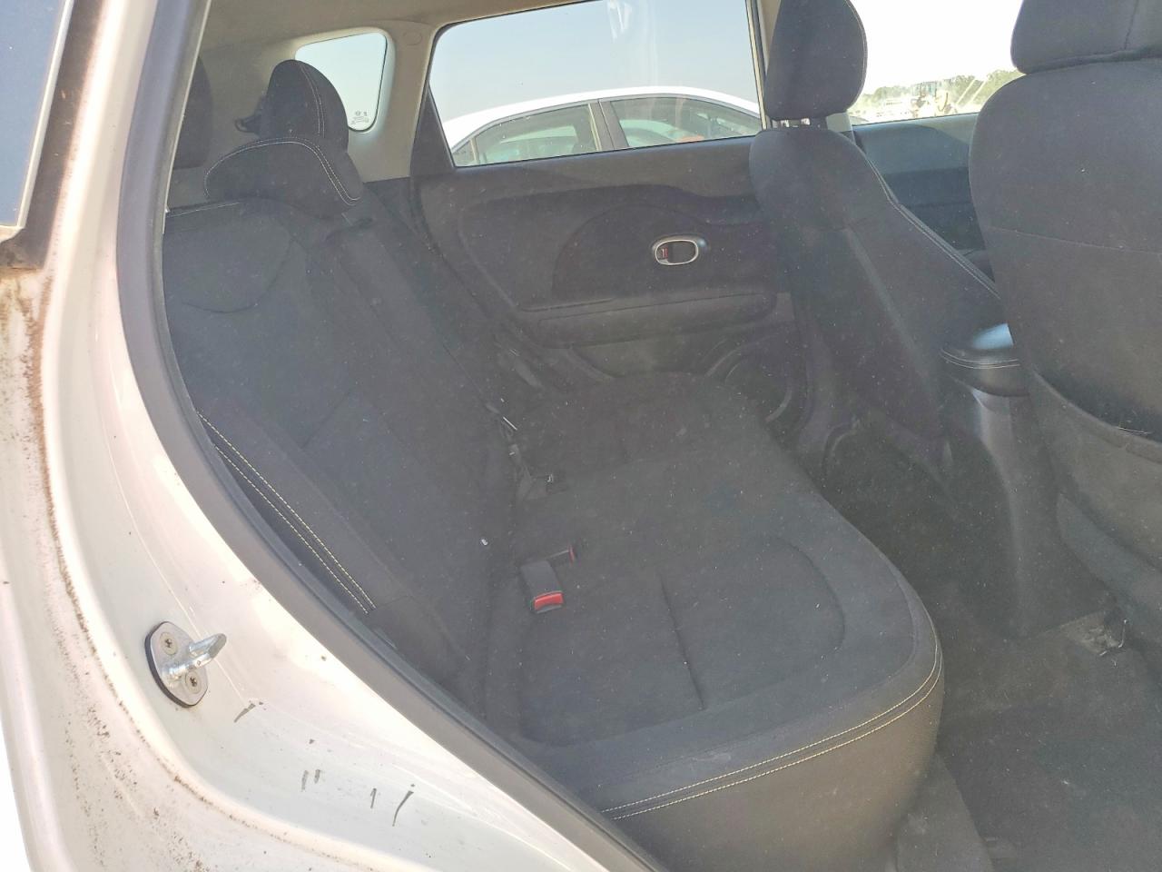 2016 Kia Soul + White vin: KNDJP3A53G7302296