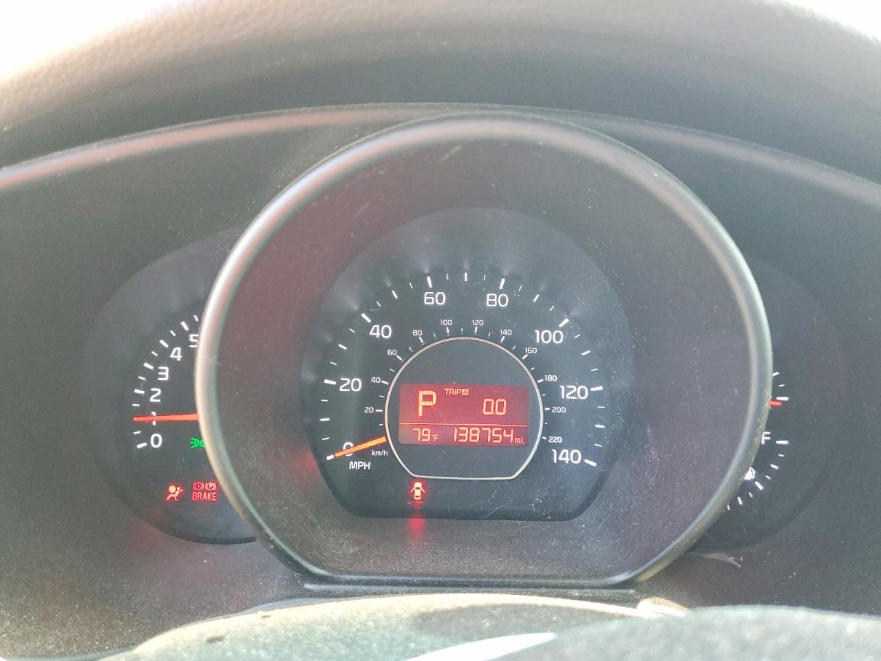 2015 Kia Soul + Yellow vin: KNDJP3A54F7137809