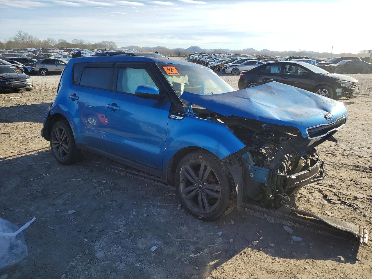 2015 Kia Soul + Blue vin: KNDJP3A54F7146543