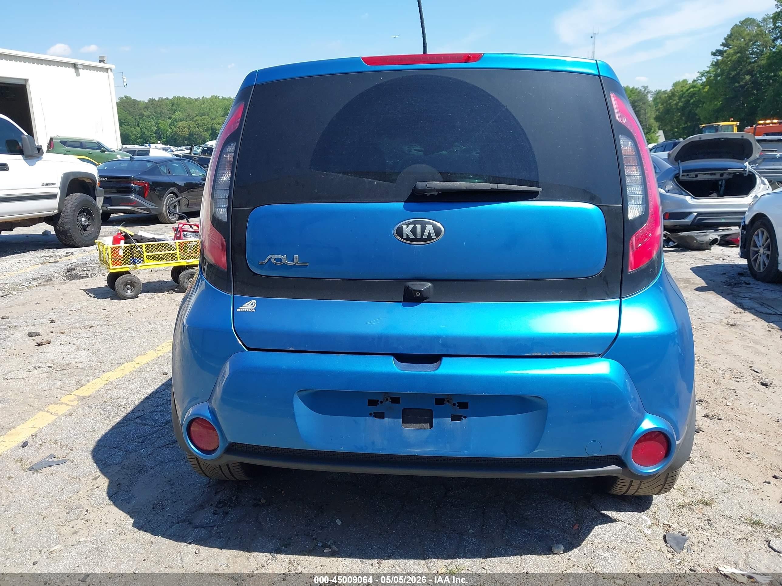 2015 Kia Soul + Blue vin: KNDJP3A54F7160135