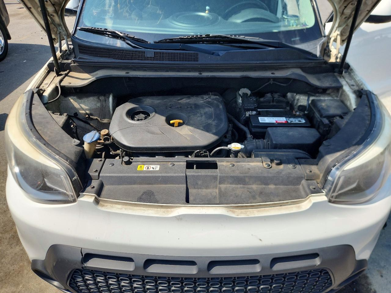2015 Kia Soul + White vin: KNDJP3A54F7183060