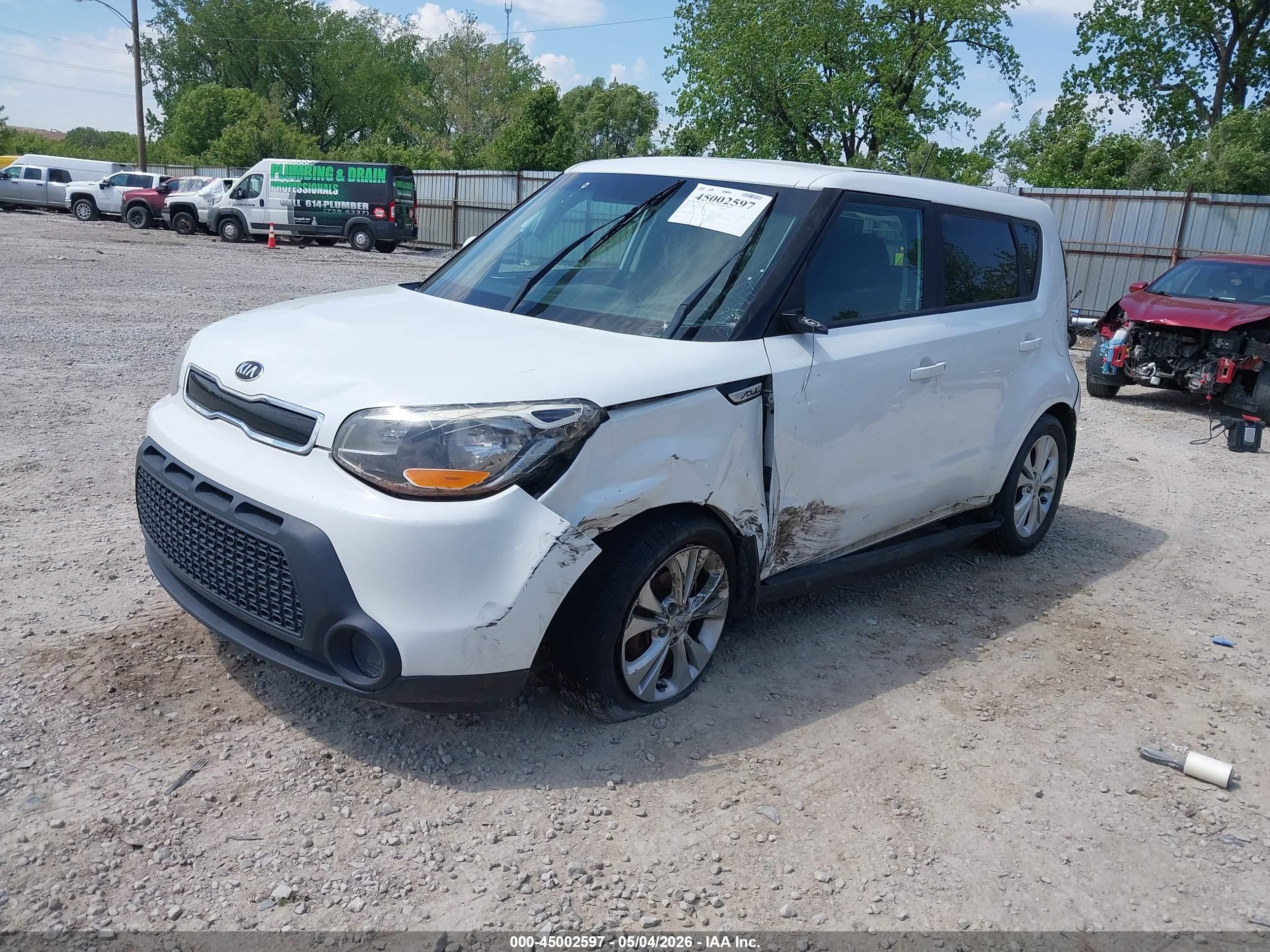 2015 Kia Soul + White vin: KNDJP3A54F7190087