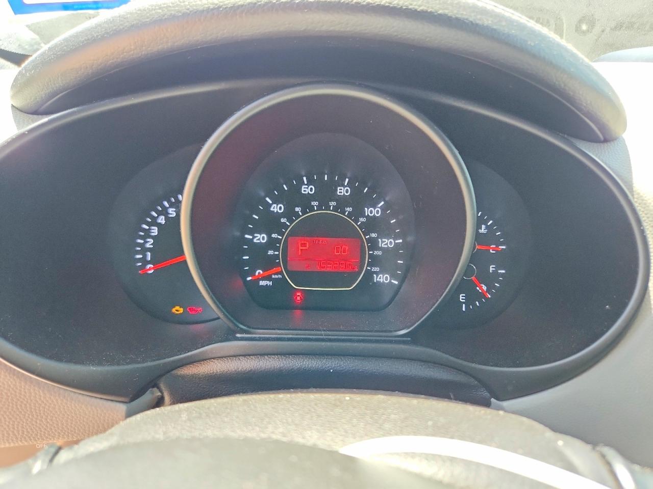 2015 Kia Soul + Black vin: KNDJP3A54F7200505