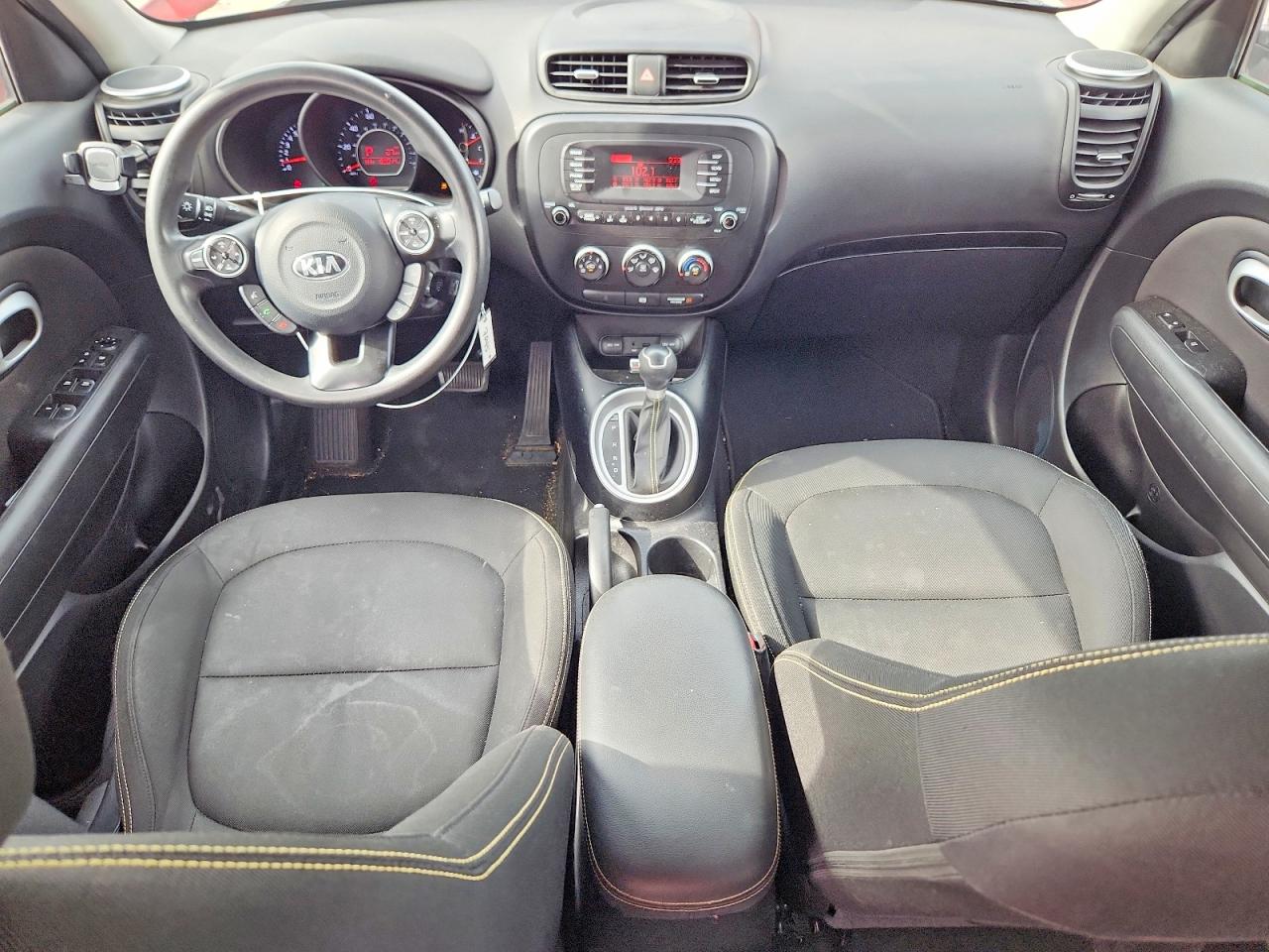 2015 Kia Soul + Red vin: KNDJP3A54F7748861