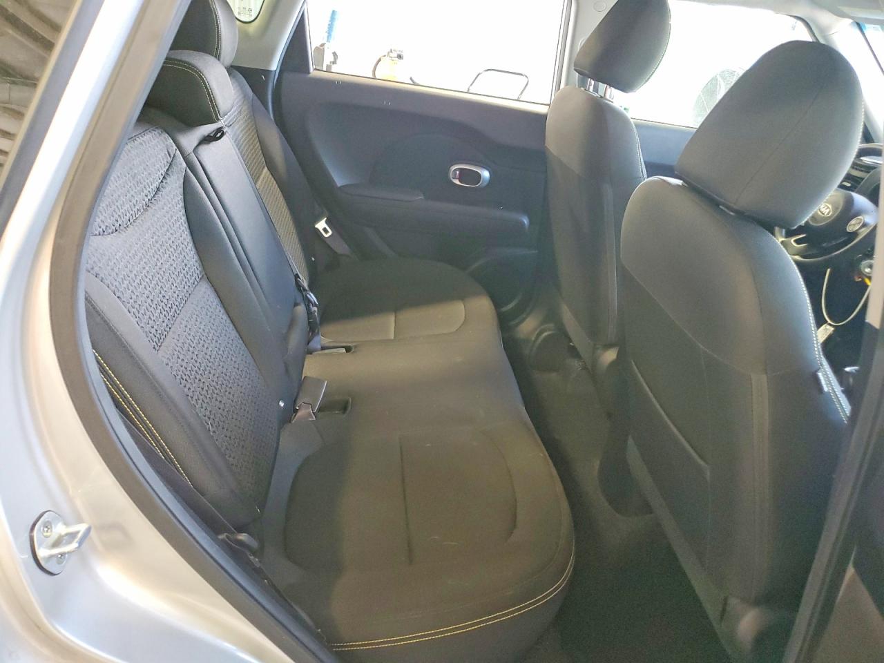 2015 Kia Soul + Silver vin: KNDJP3A54F7780791