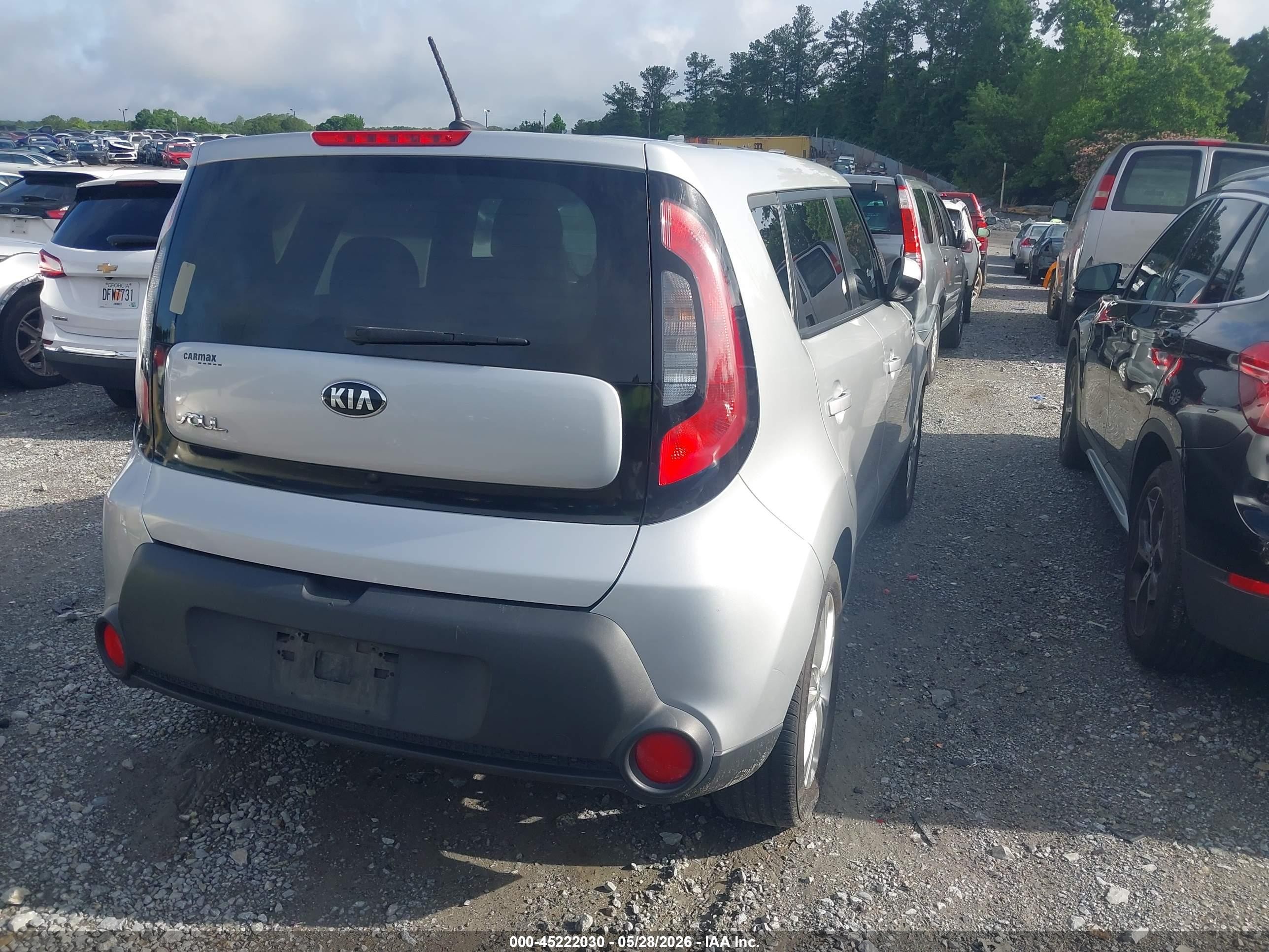 2015 Kia Soul + Silver vin: KNDJP3A54F7802773
