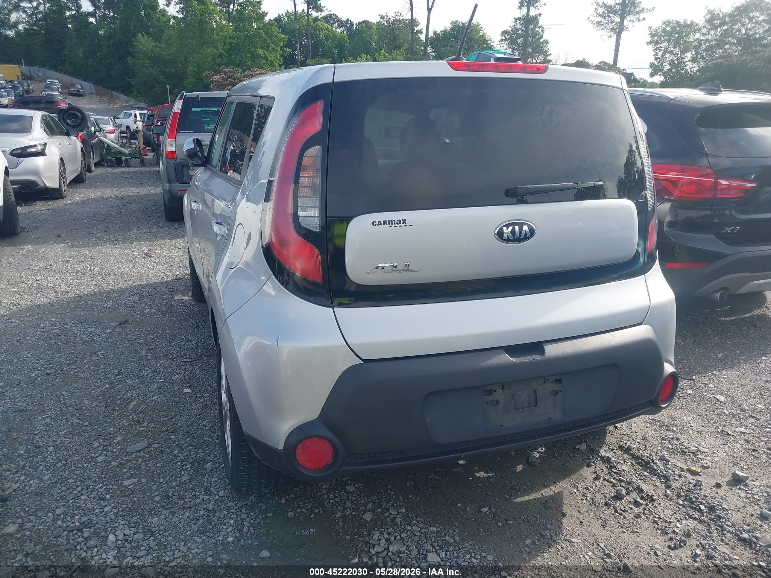 2015 Kia Soul + Silver vin: KNDJP3A54F7802773