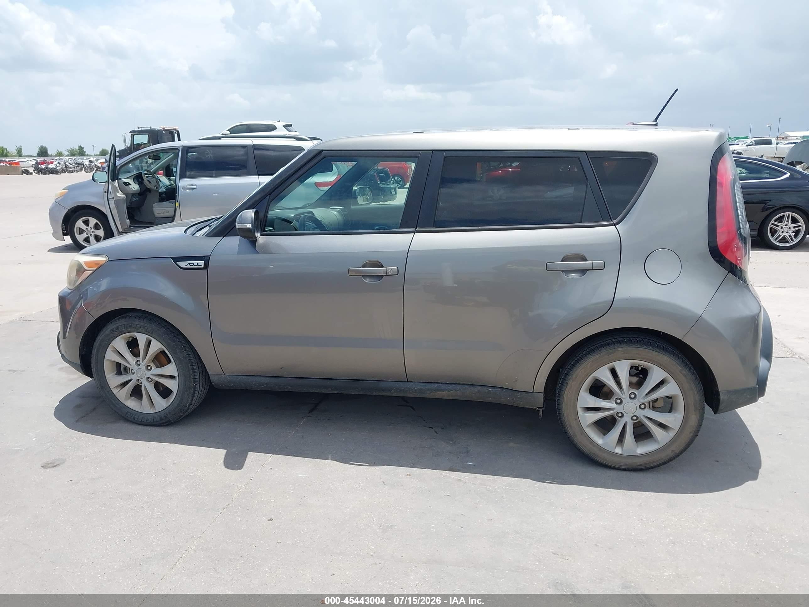 2014 Kia Soul + Gray vin: KNDJP3A55E7015054