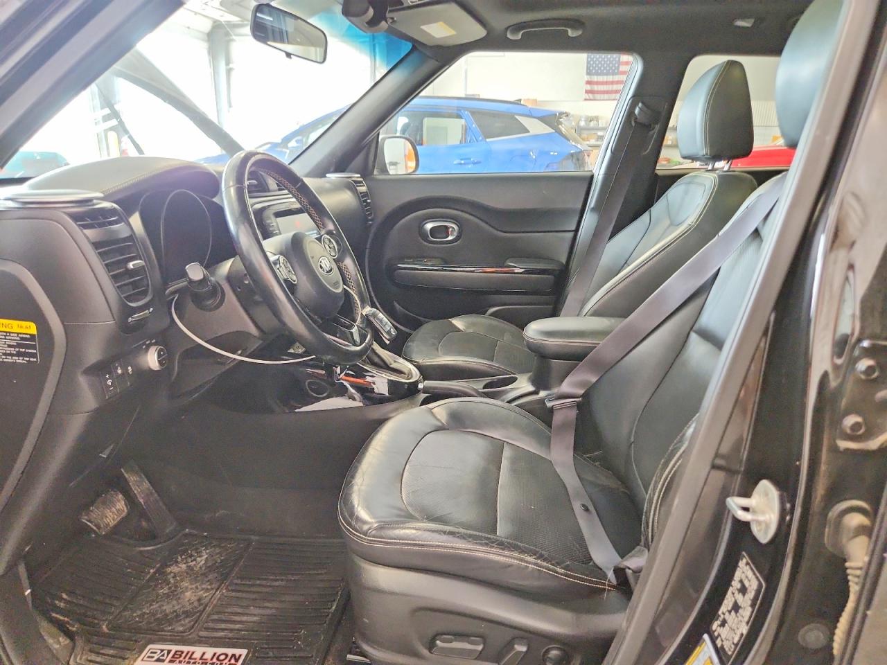 2014 Kia Soul + Black vin: KNDJP3A55E7021873