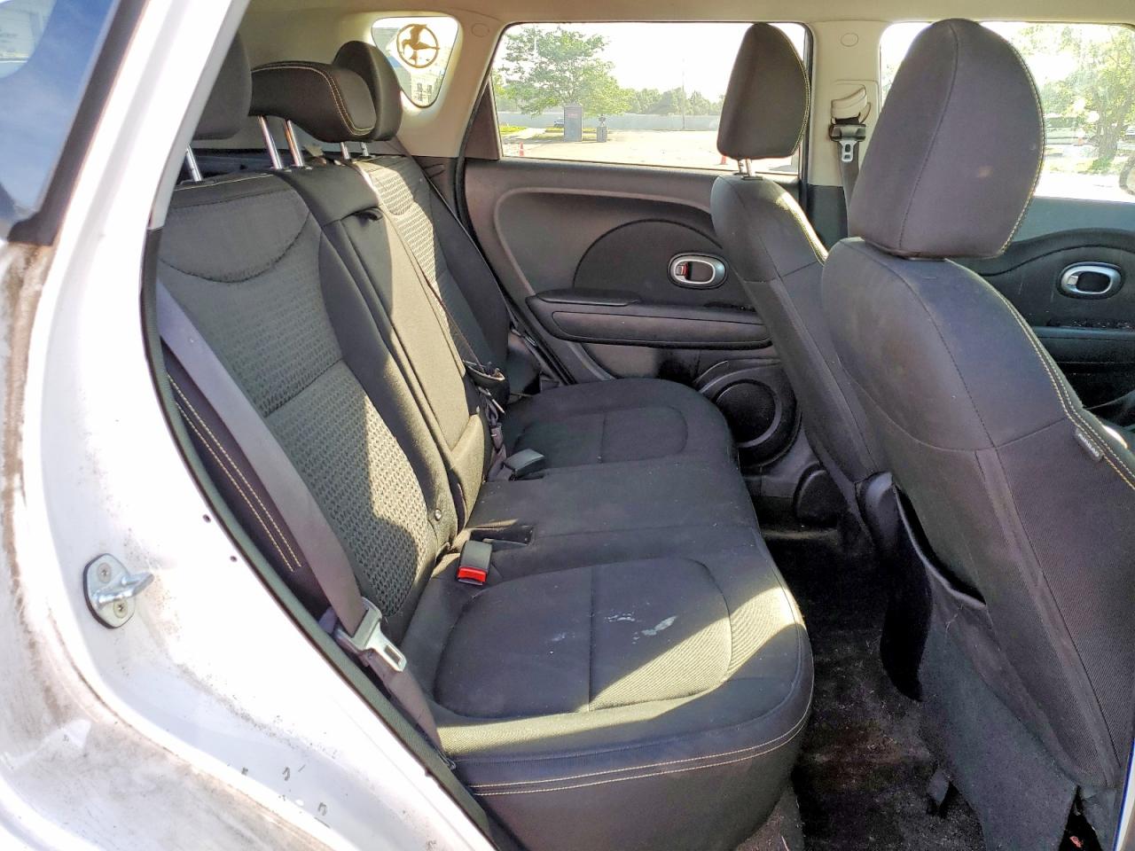 2014 Kia Soul + White vin: KNDJP3A55E7089722