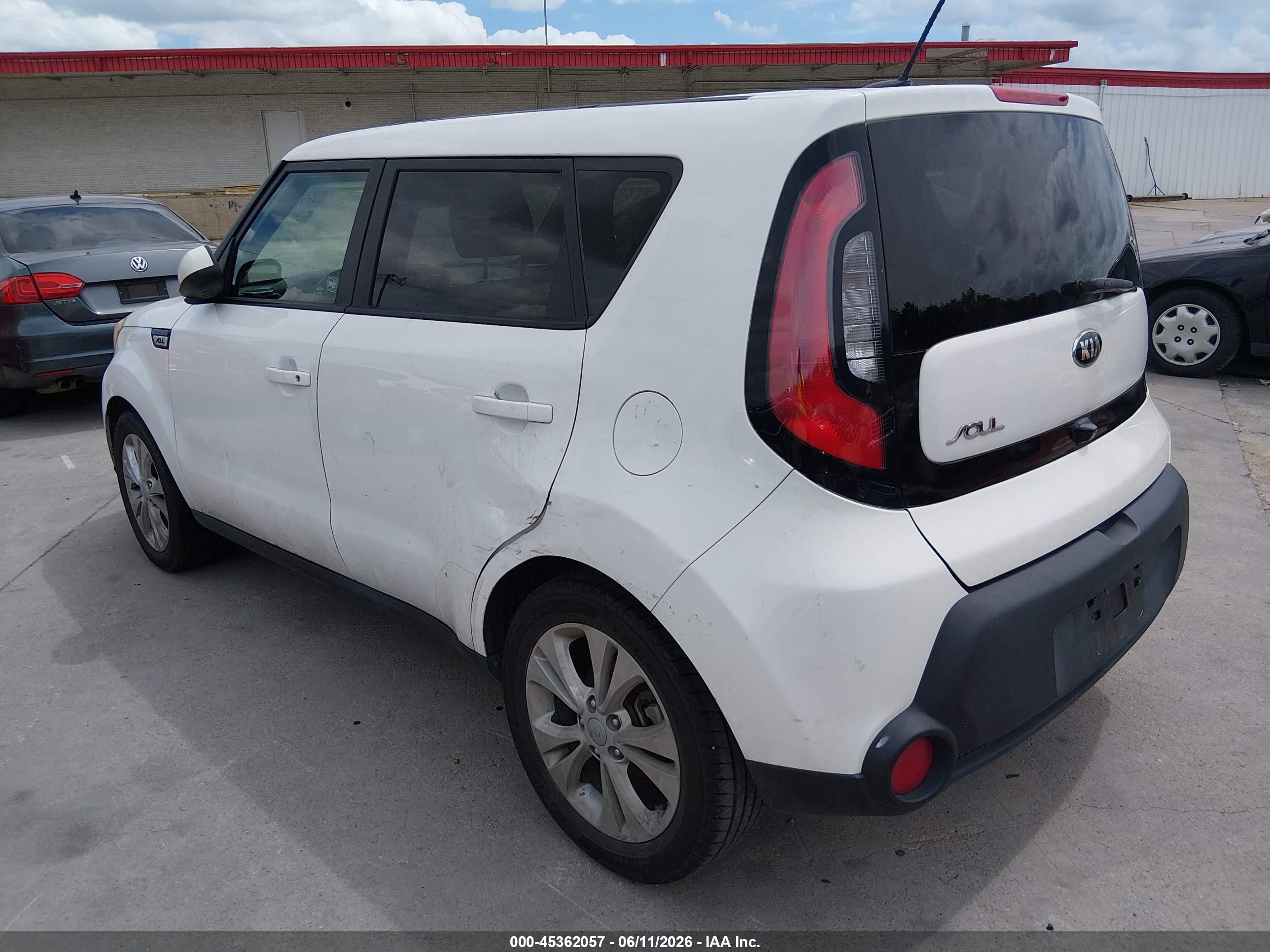 2015 Kia Soul + White vin: KNDJP3A55F7142887