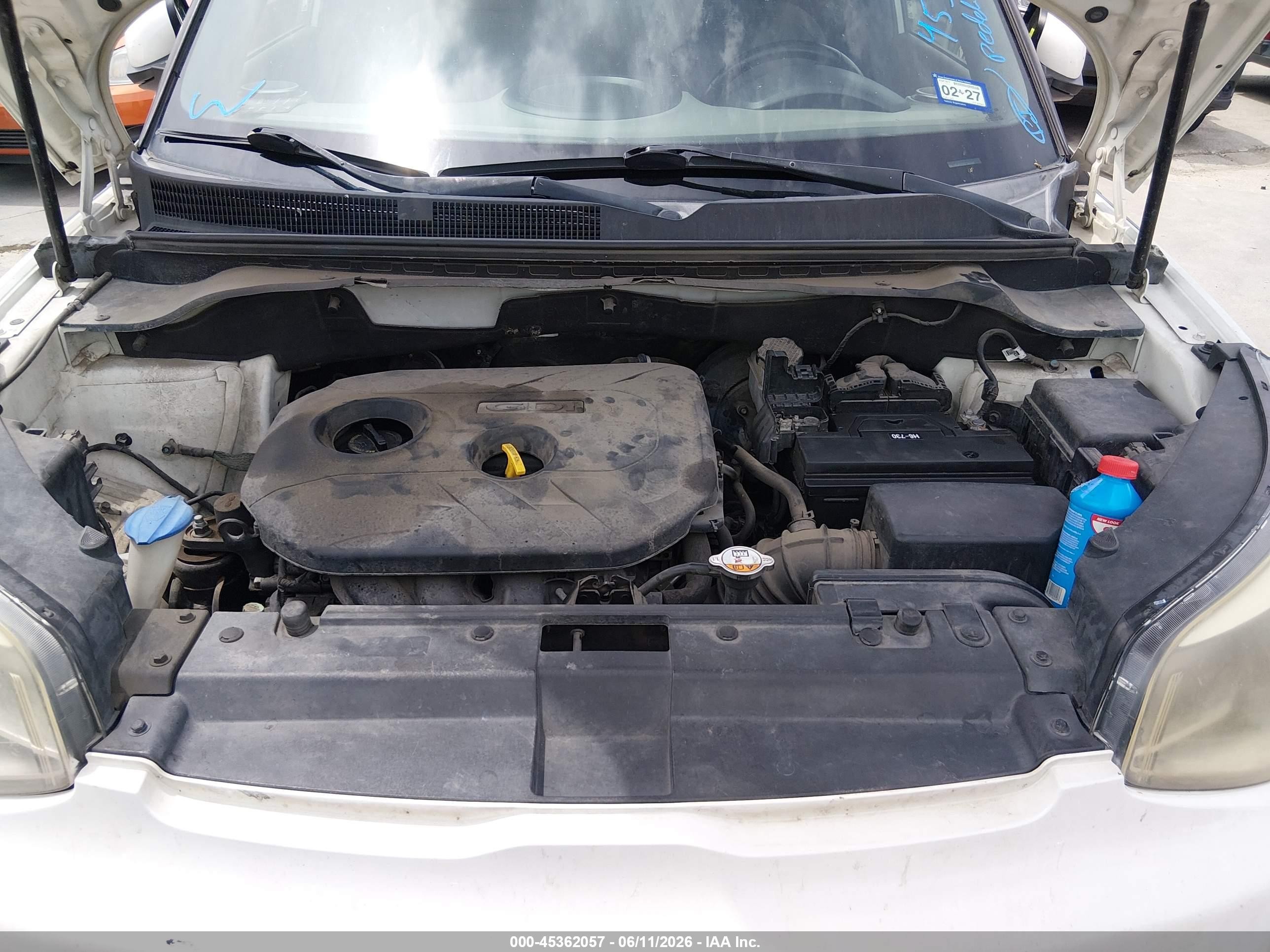 2015 Kia Soul + White vin: KNDJP3A55F7142887