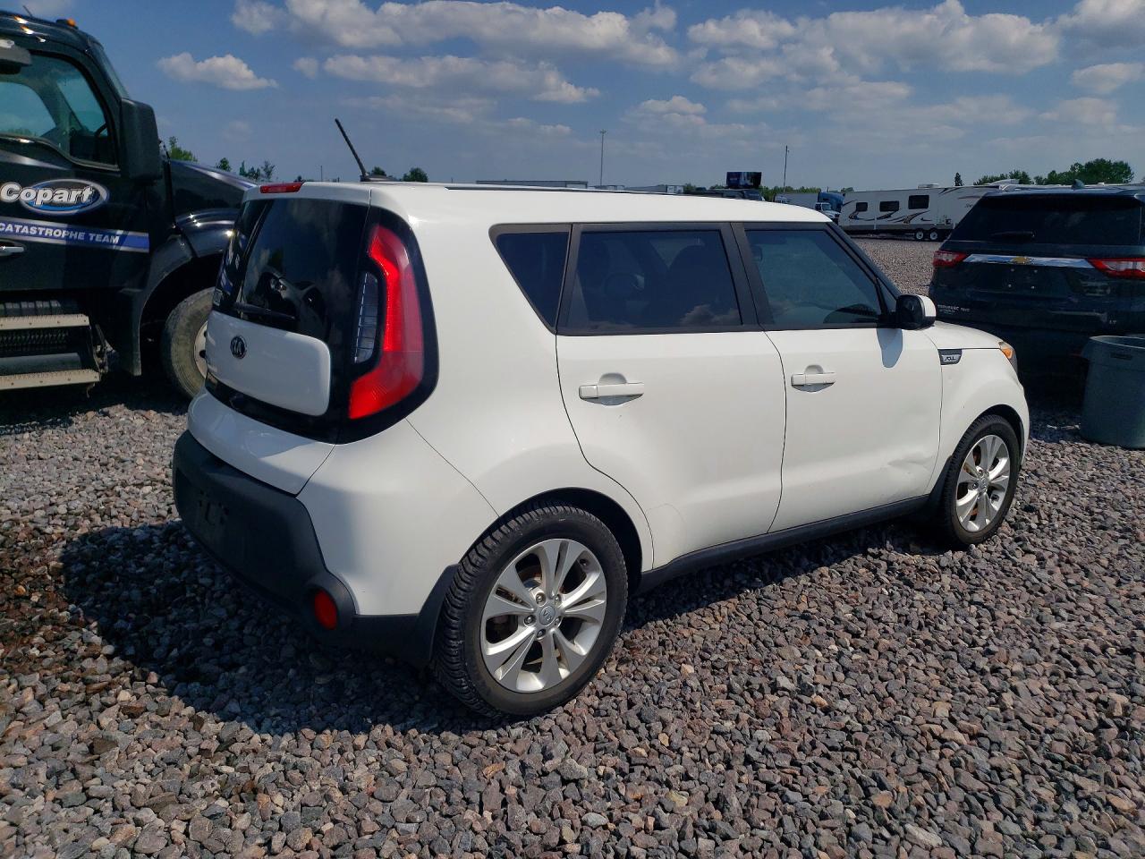 2015 Kia Soul + White vin: KNDJP3A55F7144767