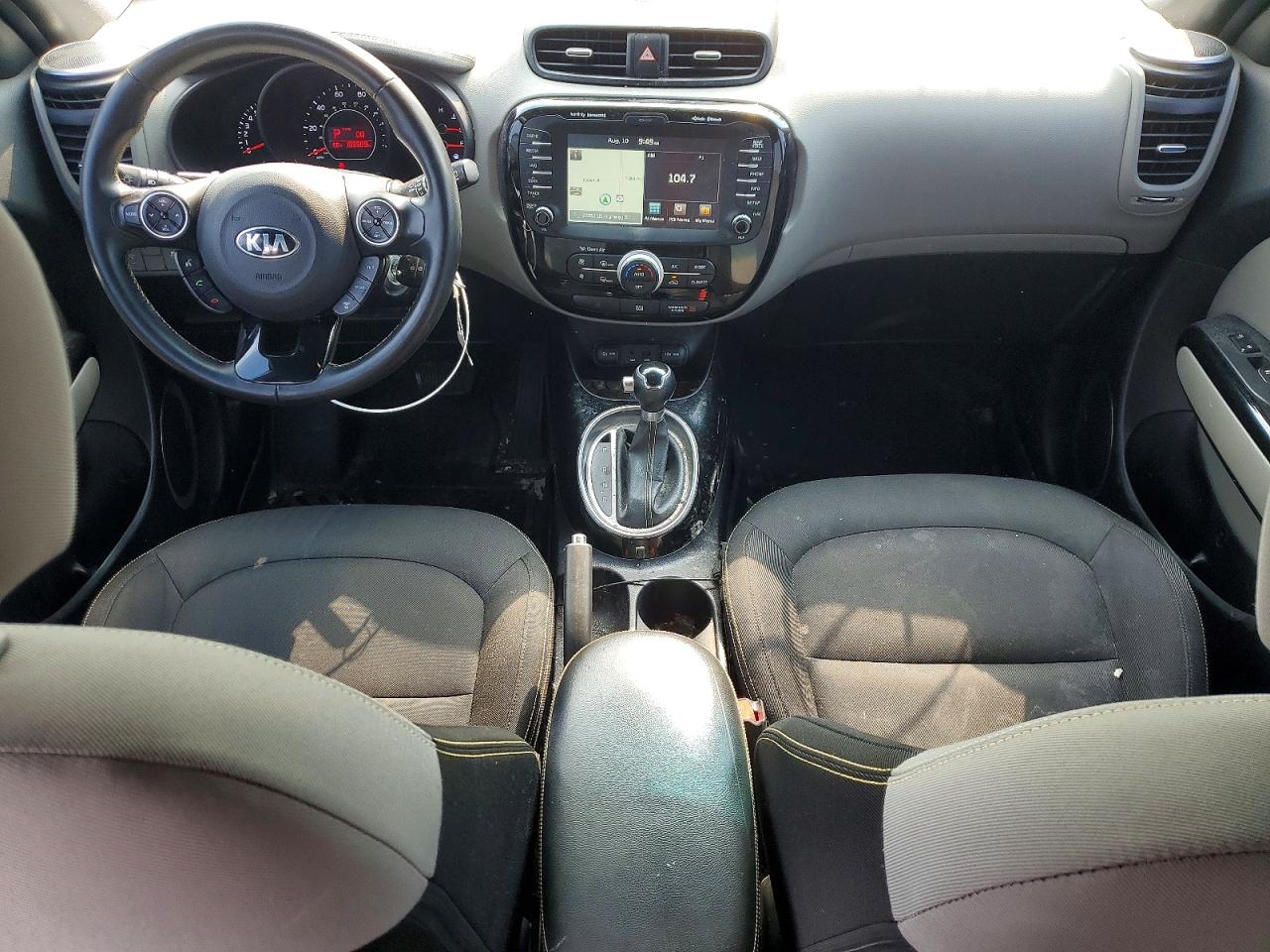 2015 Kia Soul + White vin: KNDJP3A55F7144767