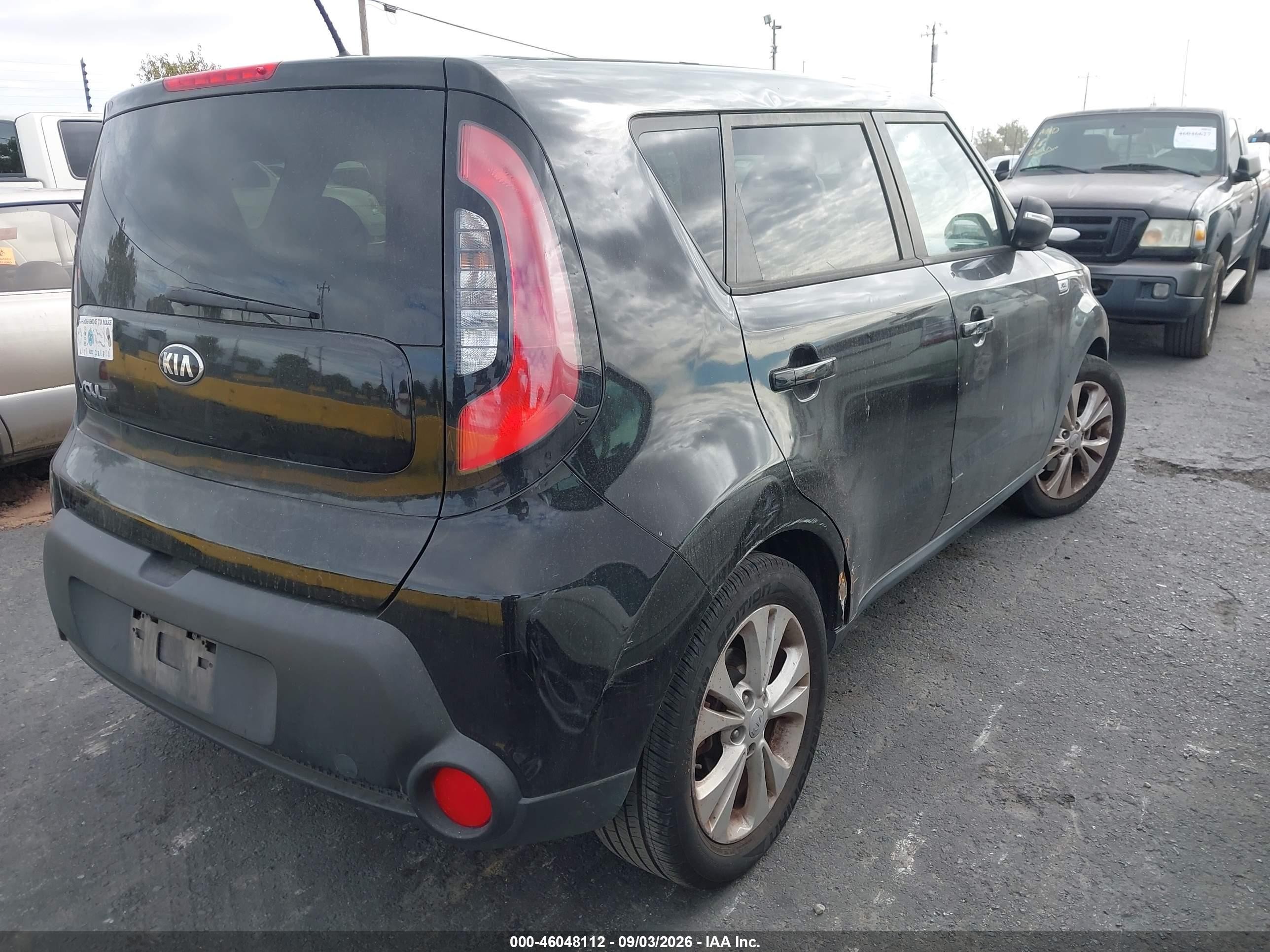 2015 Kia Soul + Black vin: KNDJP3A55F7181592