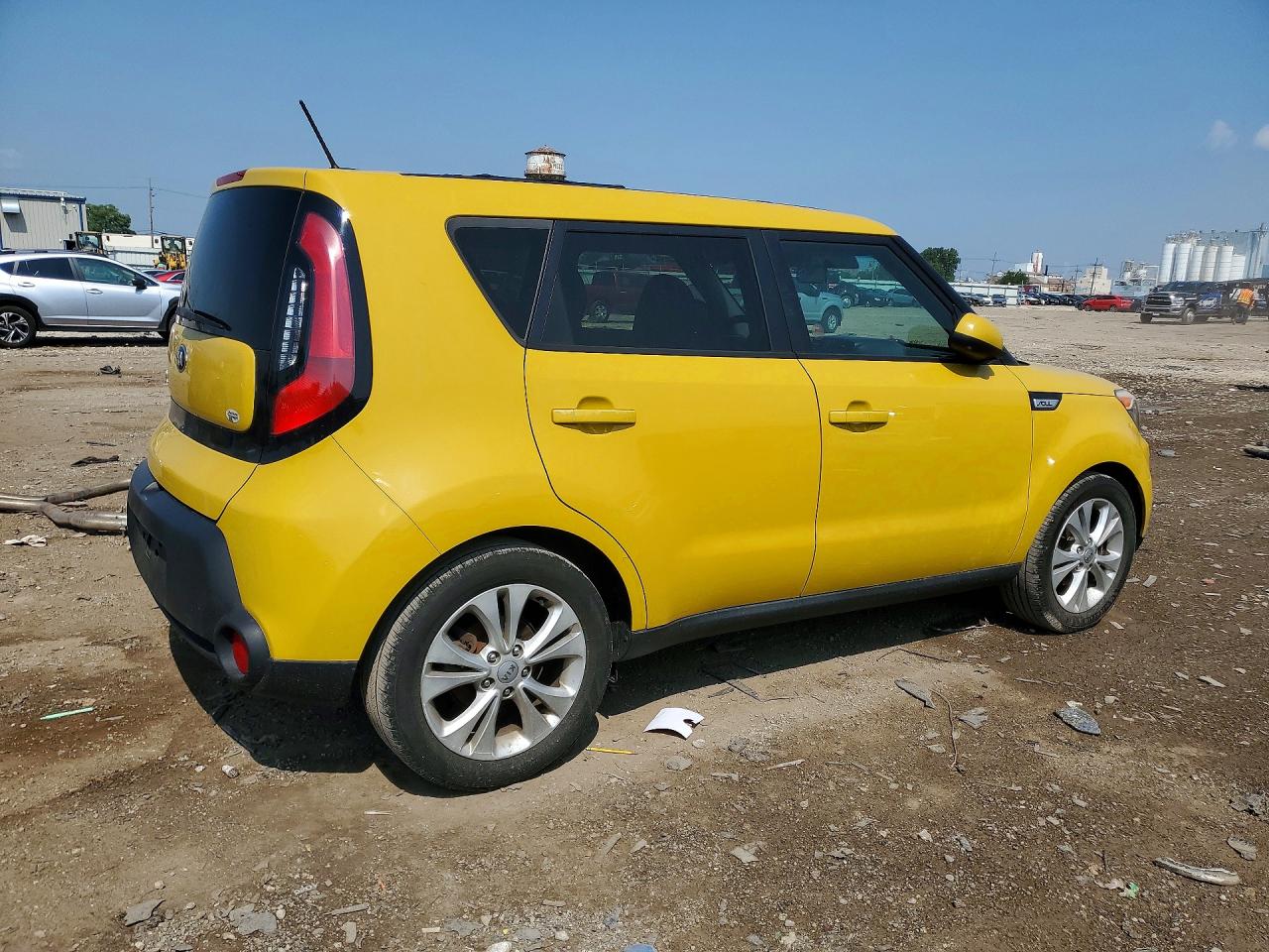 2015 Kia Soul + Yellow vin: KNDJP3A55F7183973