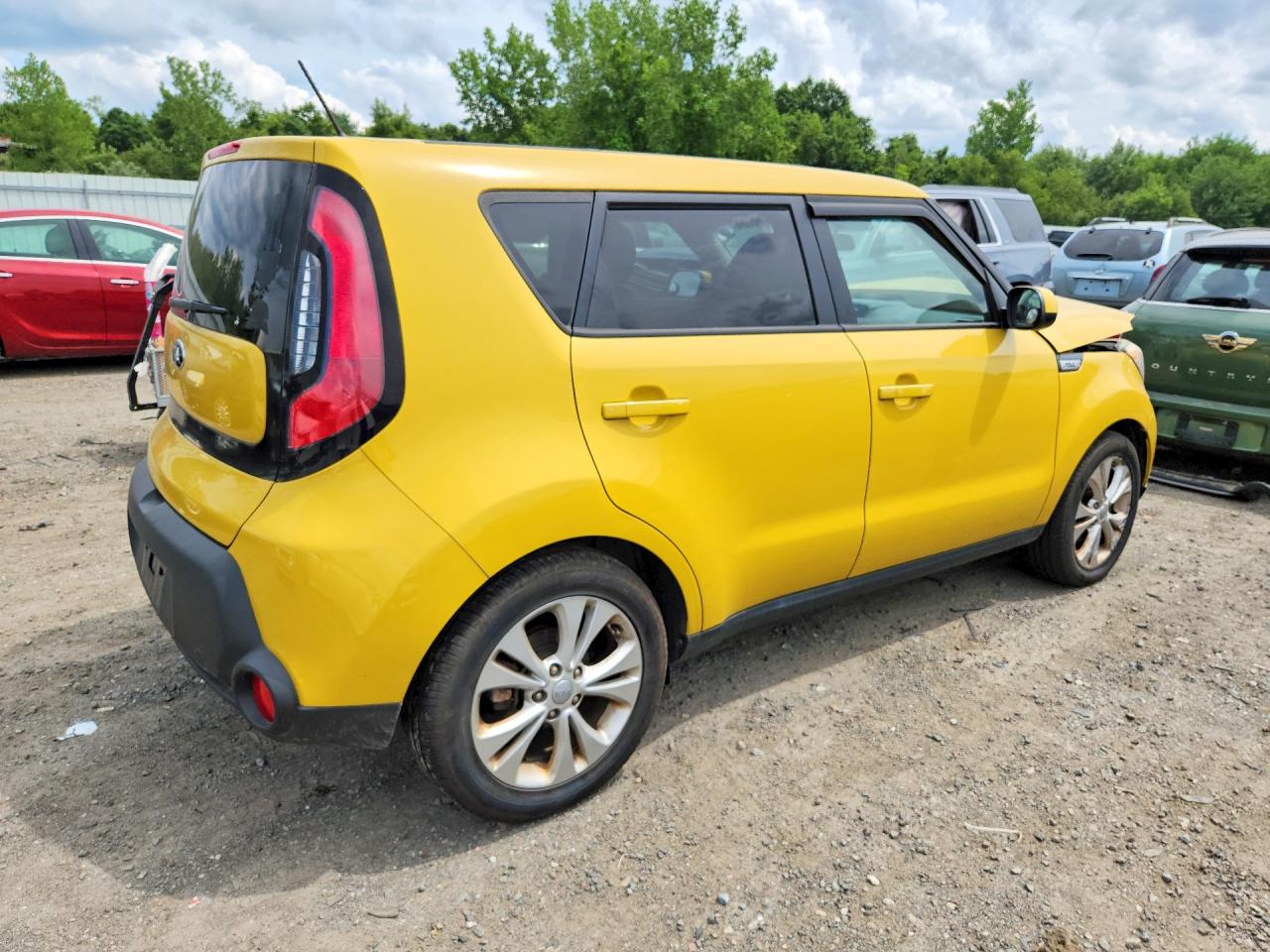 2015 Kia Soul + Yellow vin: KNDJP3A55F7202084