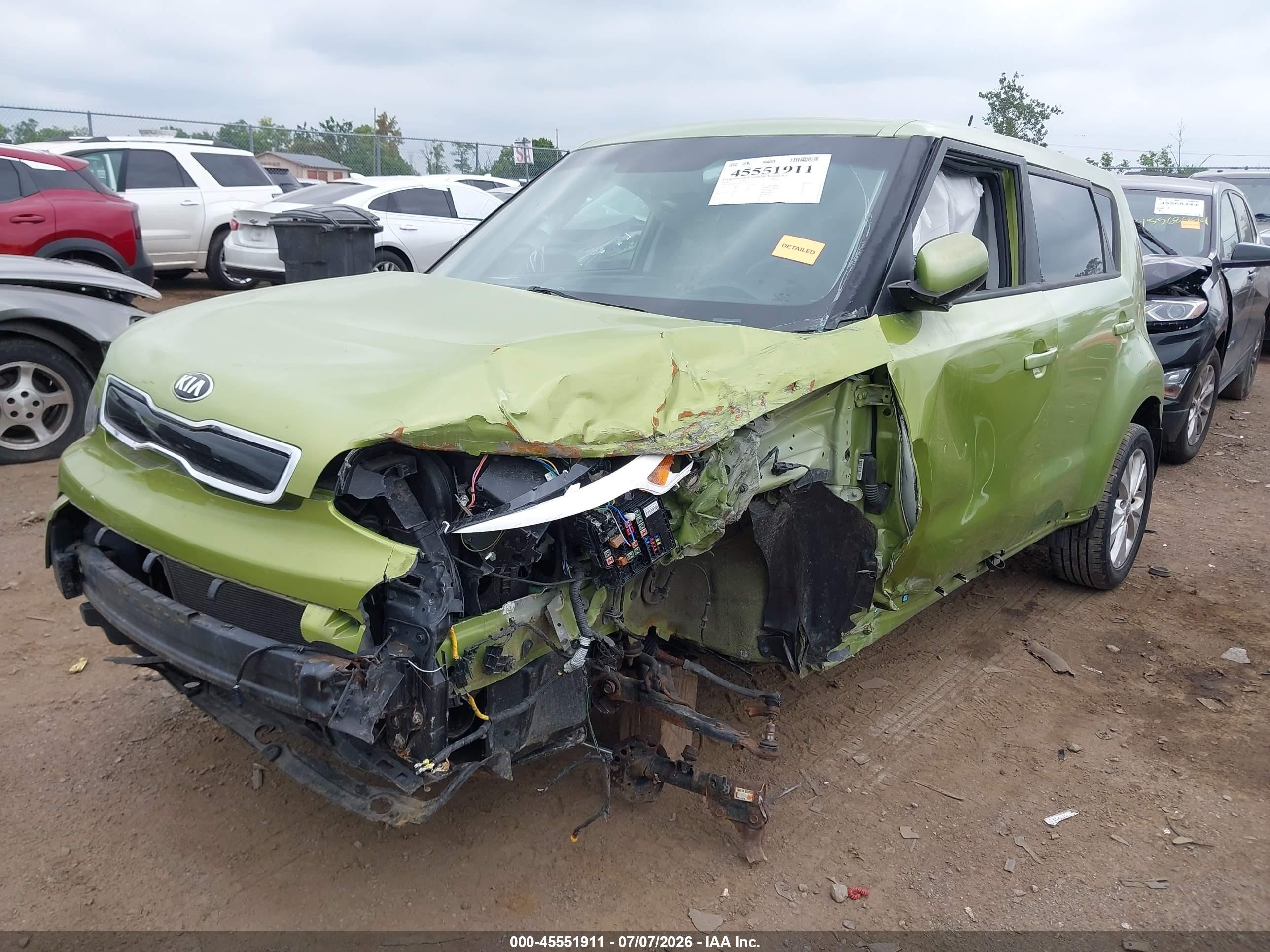 2015 Kia Soul + Green vin: KNDJP3A55F7756497