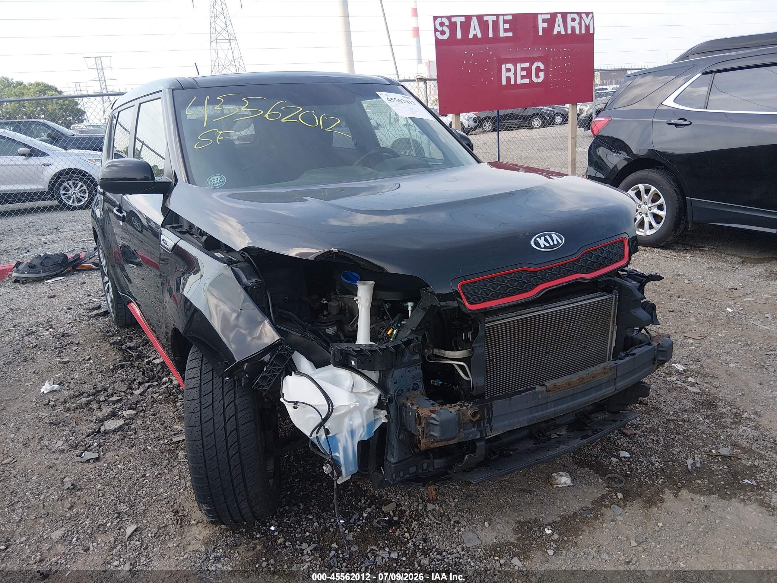 2015 Kia Soul + Black vin: KNDJP3A55F7775888