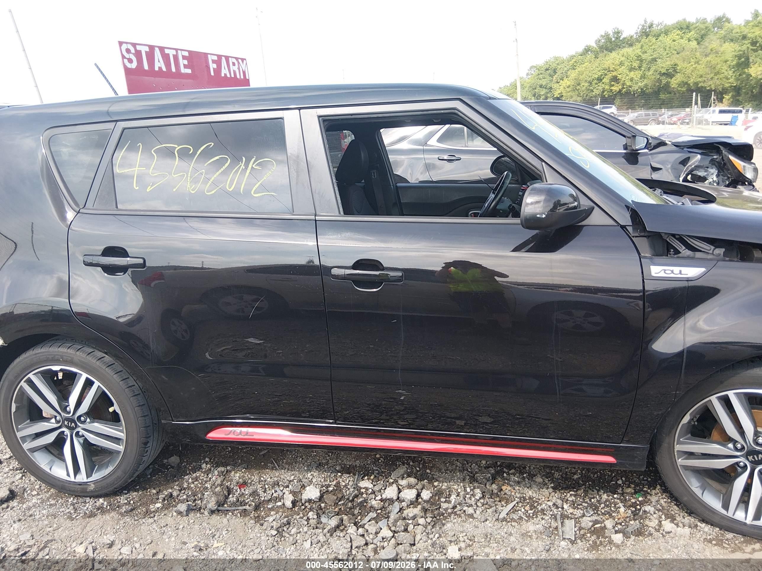 2015 Kia Soul + Black vin: KNDJP3A55F7775888