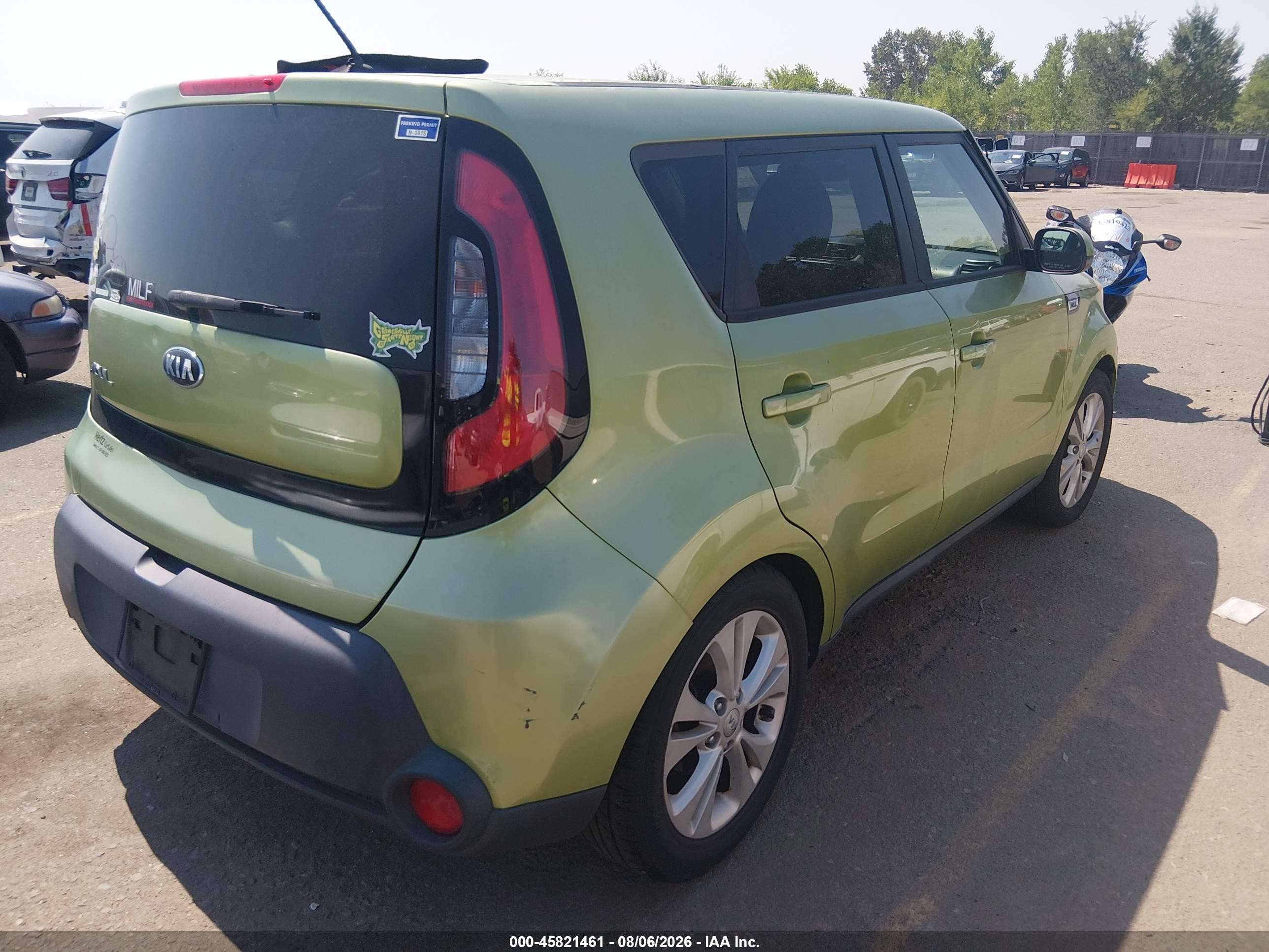 2015 Kia Soul + Green vin: KNDJP3A55F7784784