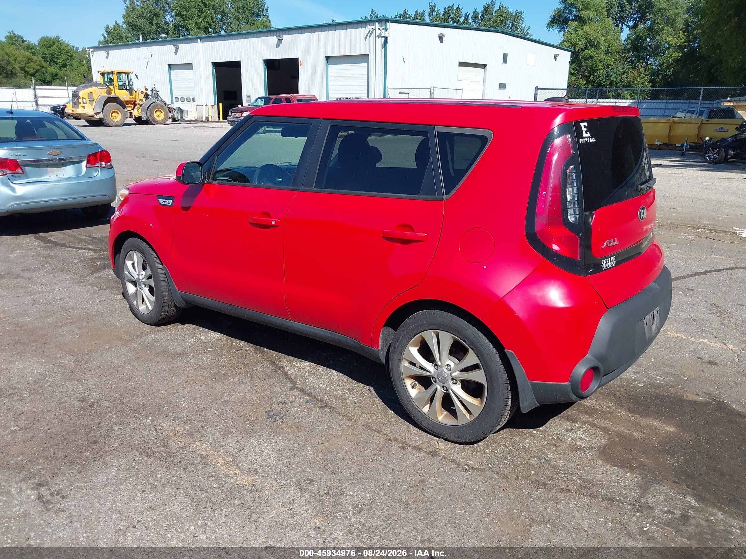 2015 Kia Soul + Red vin: KNDJP3A55F7817055