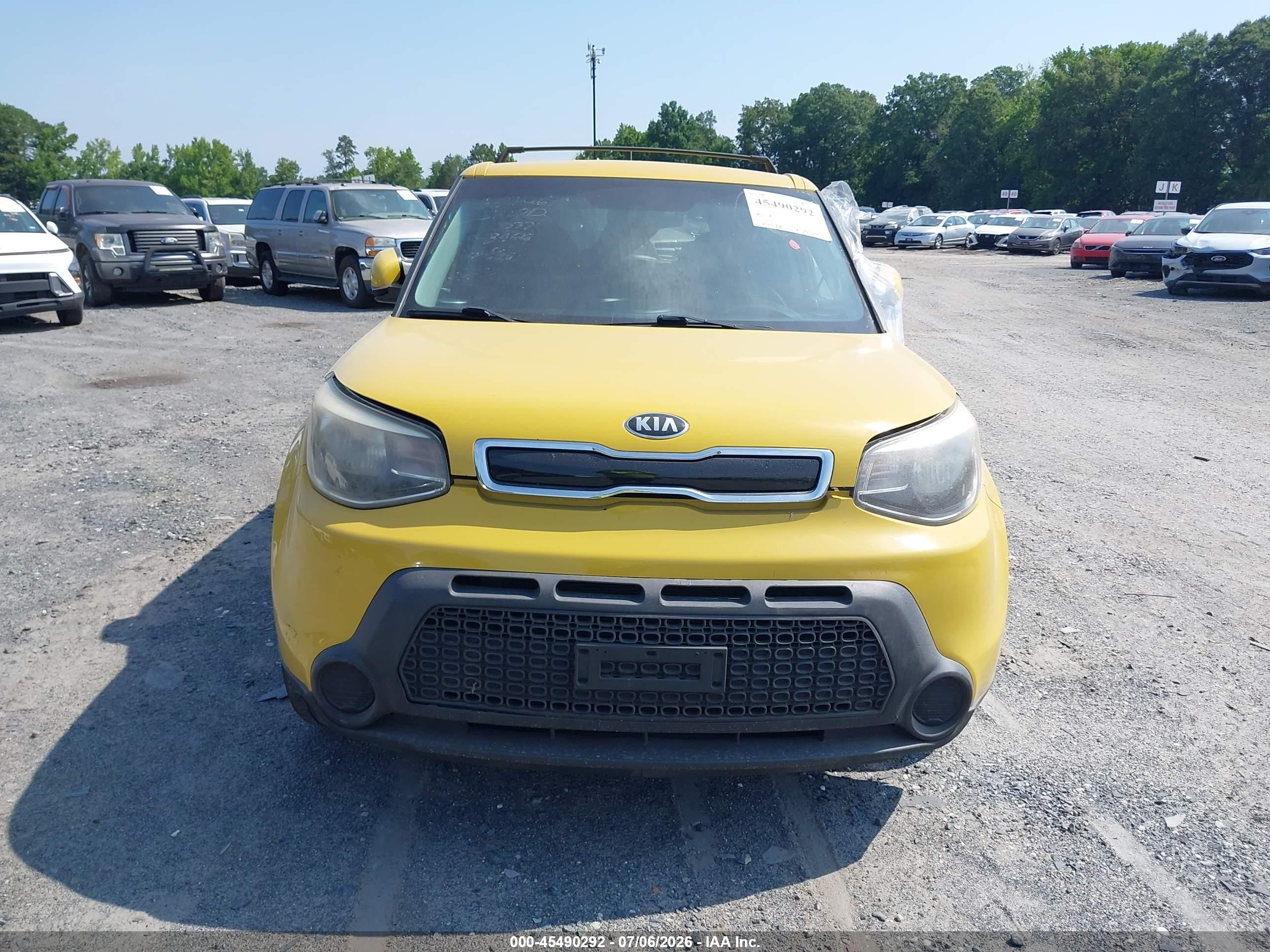 2014 Kia Soul + Yellow vin: KNDJP3A56E7015077