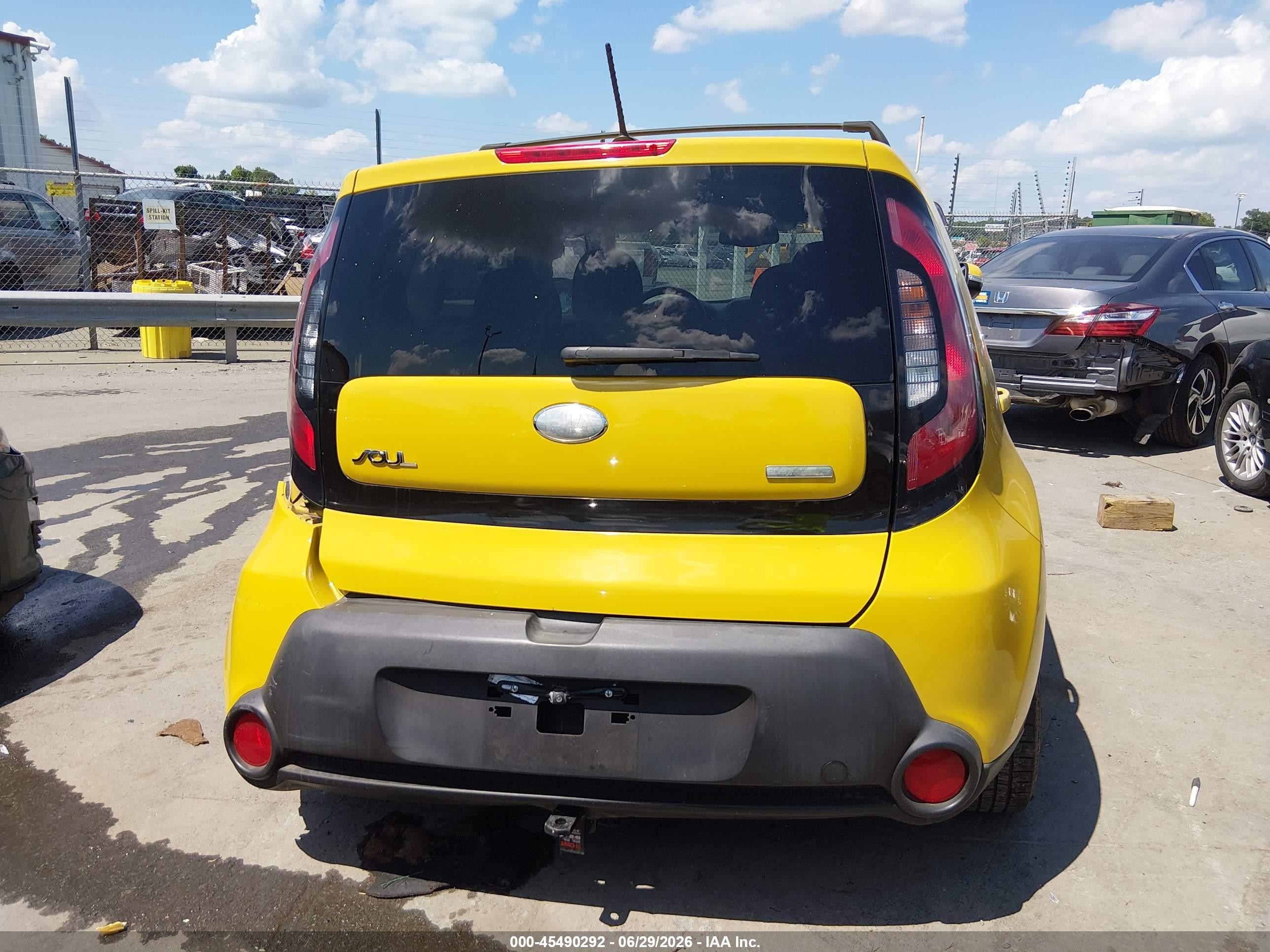 2014 Kia Soul + Yellow vin: KNDJP3A56E7015077