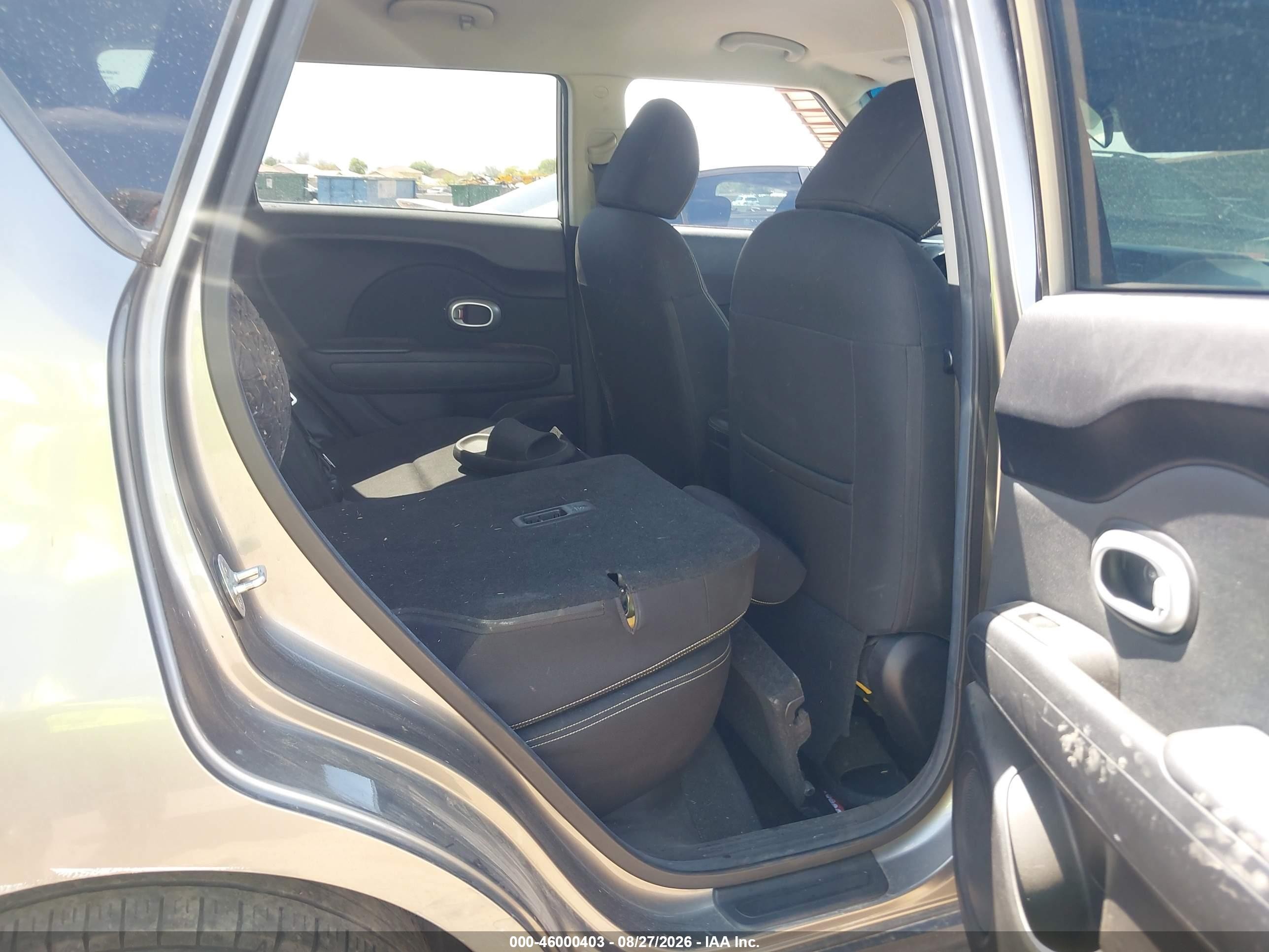 2014 Kia Soul + Gray vin: KNDJP3A56E7074338
