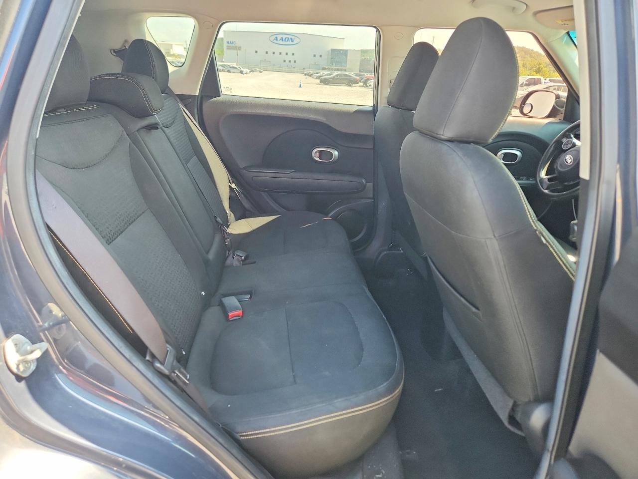 2014 Kia Soul + Black vin: KNDJP3A56E7074565
