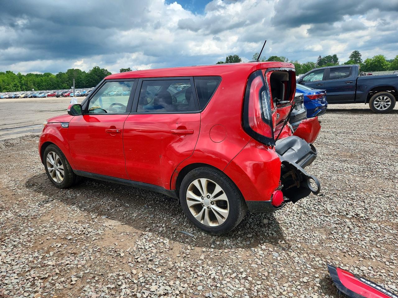 2014 Kia Soul + Red vin: KNDJP3A56E7720039