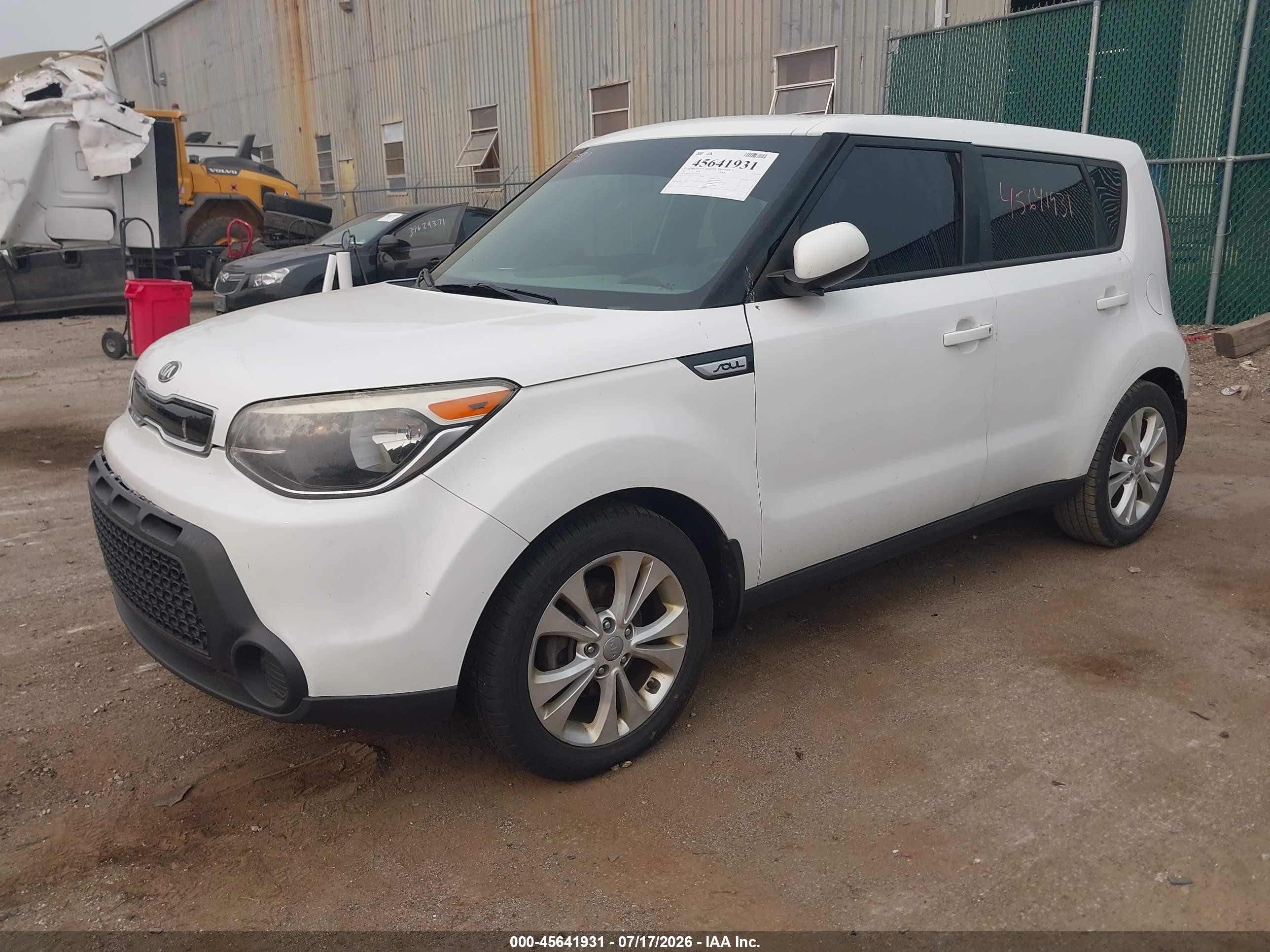 2015 Kia Soul + White vin: KNDJP3A56F7118971