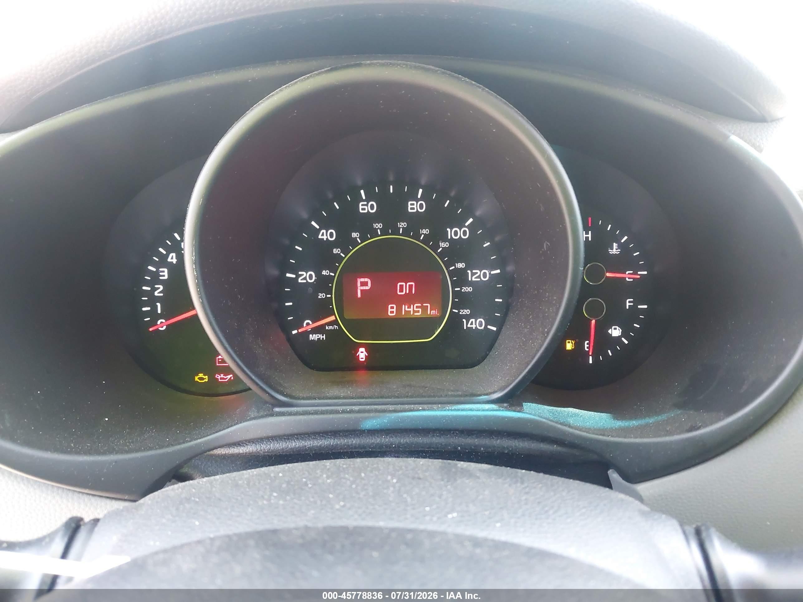 2015 Kia Soul + White vin: KNDJP3A56F7159634