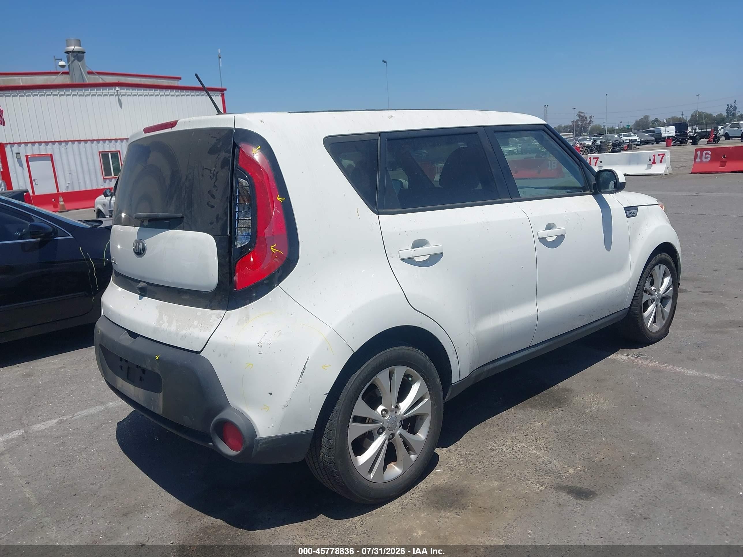 2015 Kia Soul + White vin: KNDJP3A56F7159634