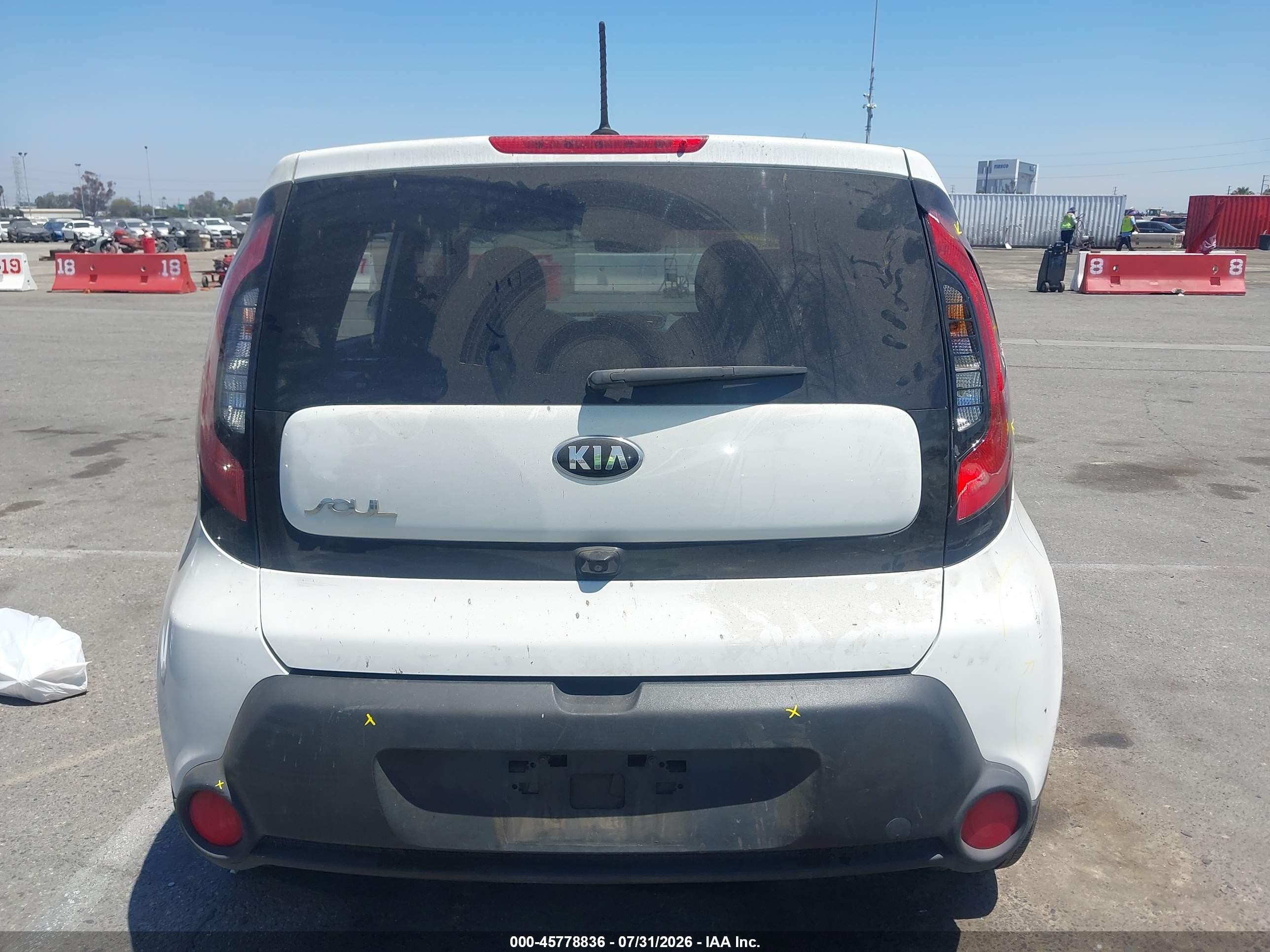 2015 Kia Soul + White vin: KNDJP3A56F7159634
