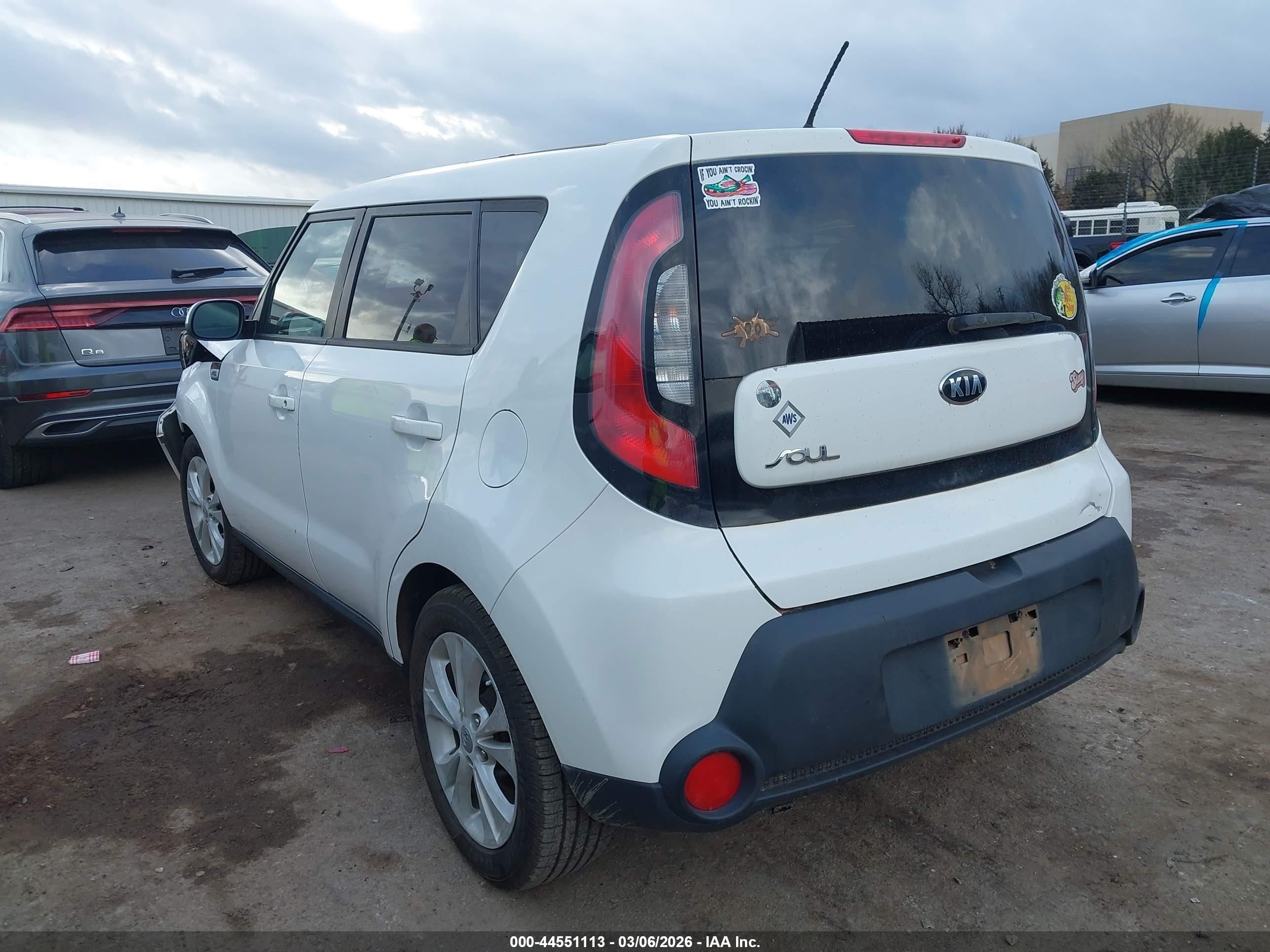 2015 Kia Soul + Белый vin: KNDJP3A56F7163778