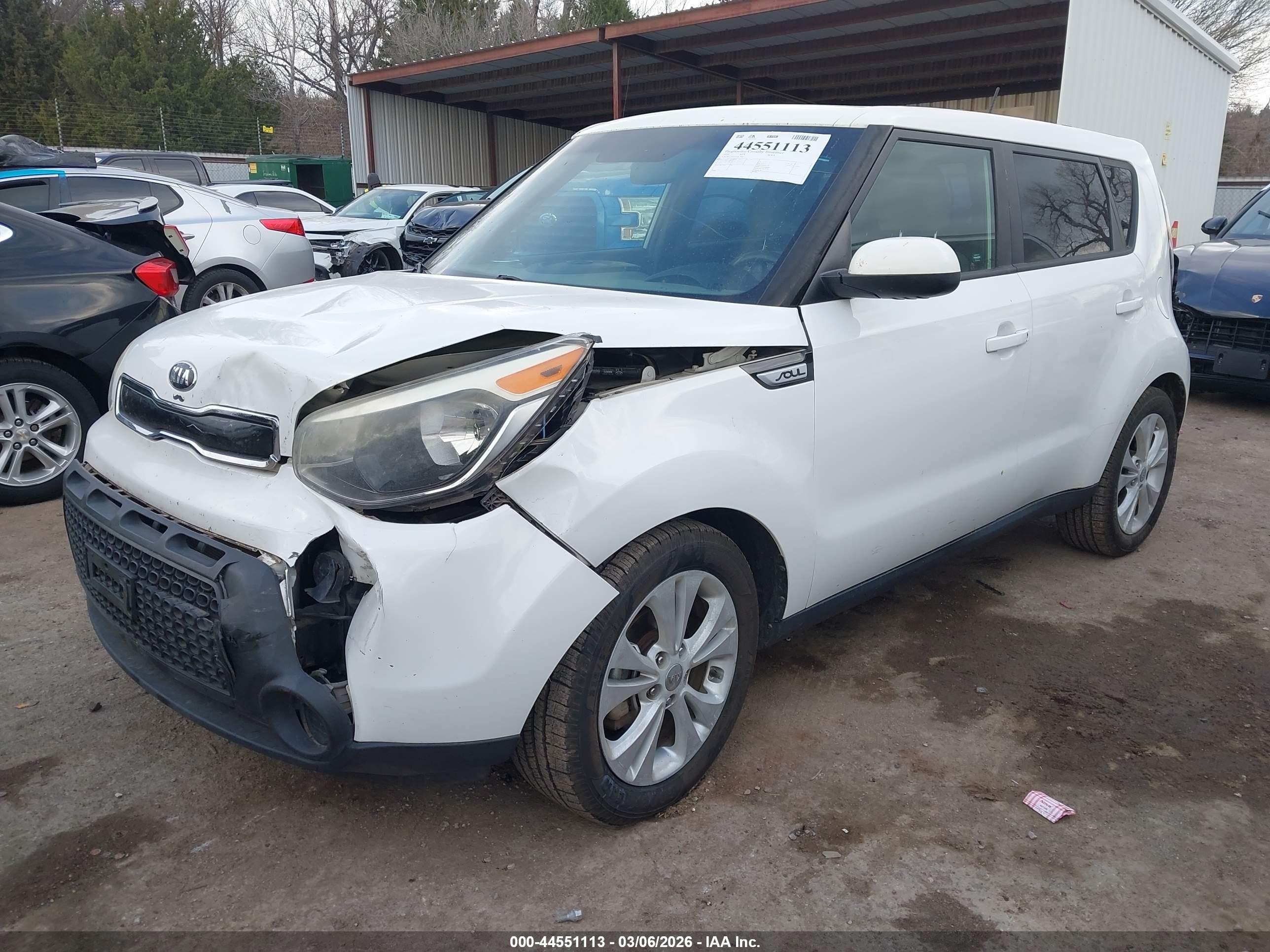 2015 Kia Soul + Белый vin: KNDJP3A56F7163778