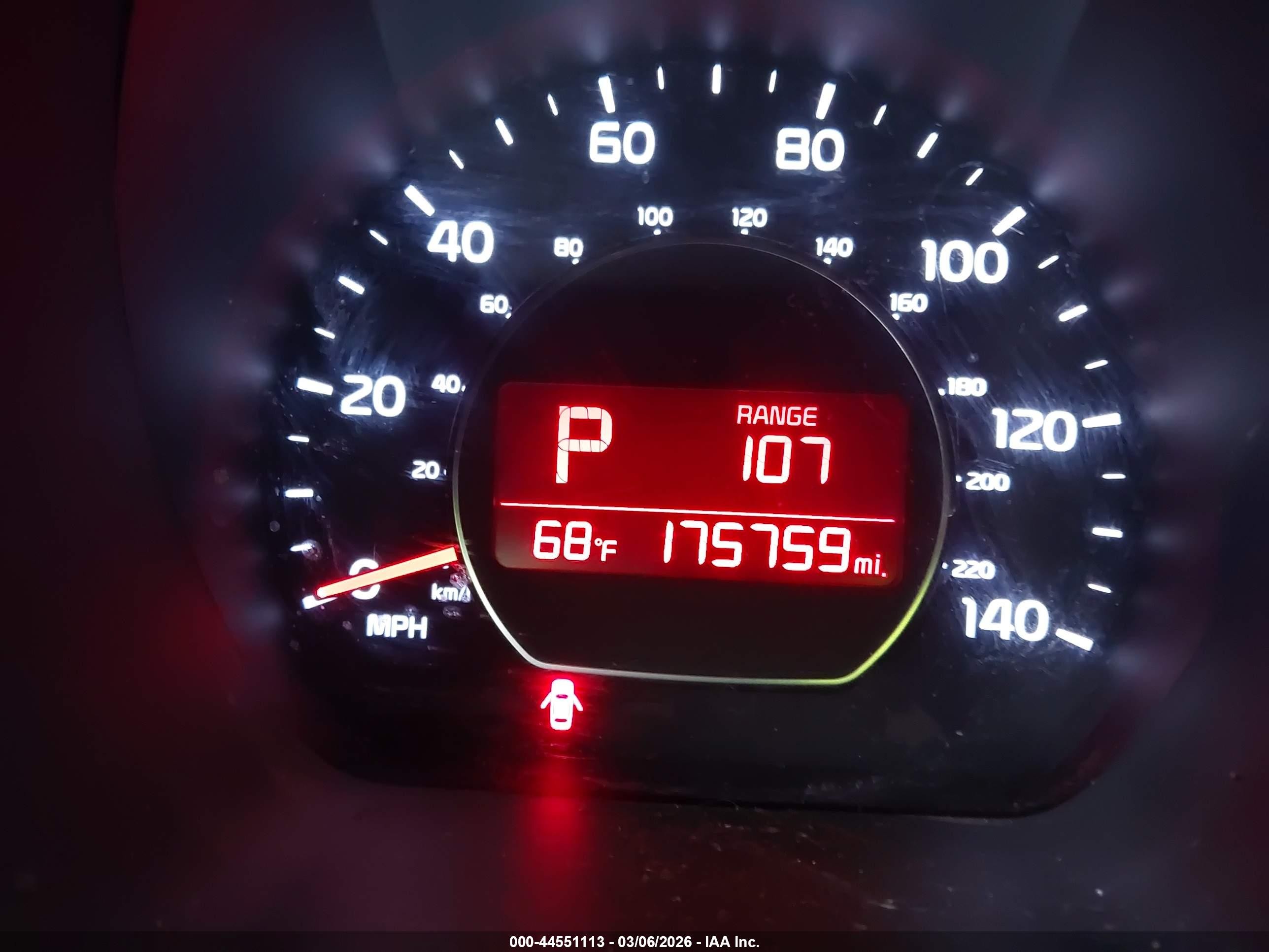 2015 Kia Soul + Белый vin: KNDJP3A56F7163778