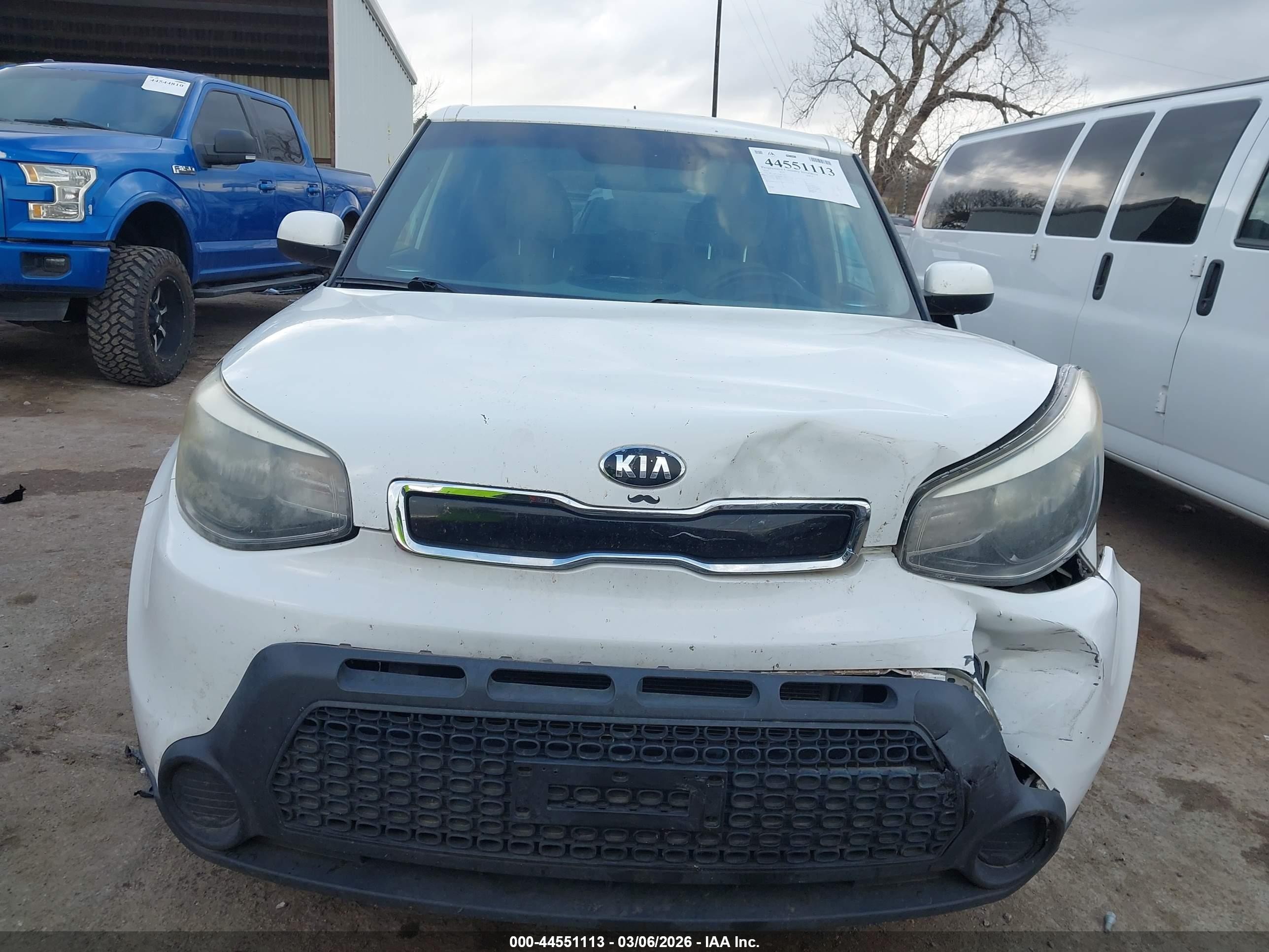 2015 Kia Soul + Белый vin: KNDJP3A56F7163778