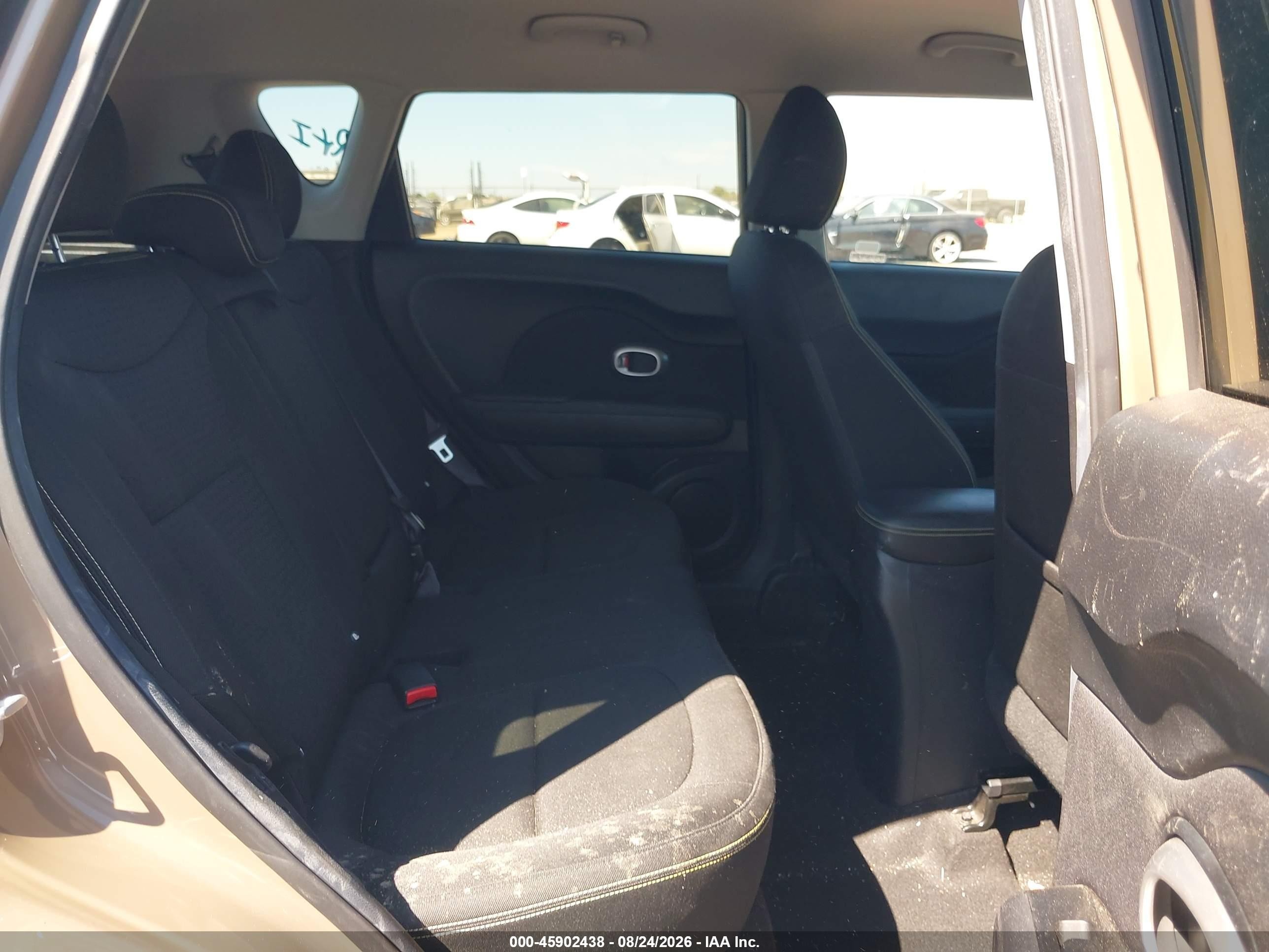 2015 Kia Soul + Tan vin: KNDJP3A56F7193041