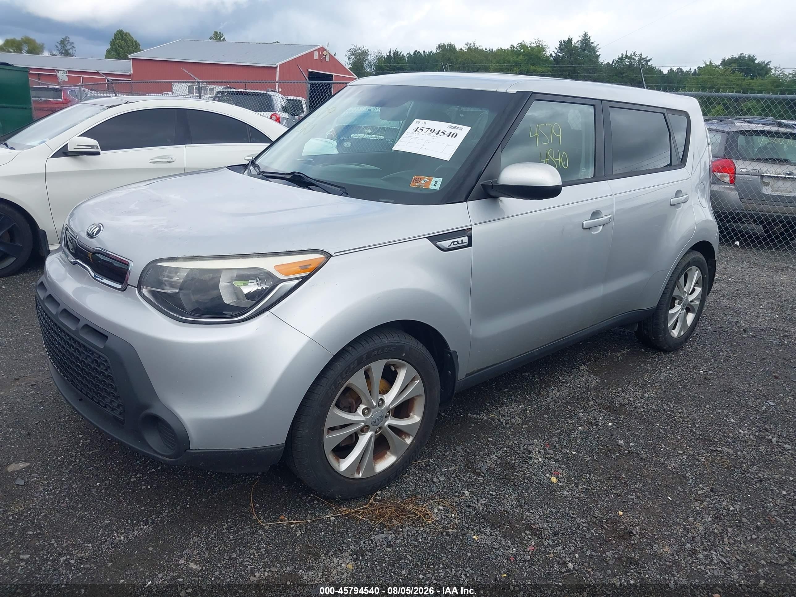 2015 Kia Soul + Silver vin: KNDJP3A56F7768593
