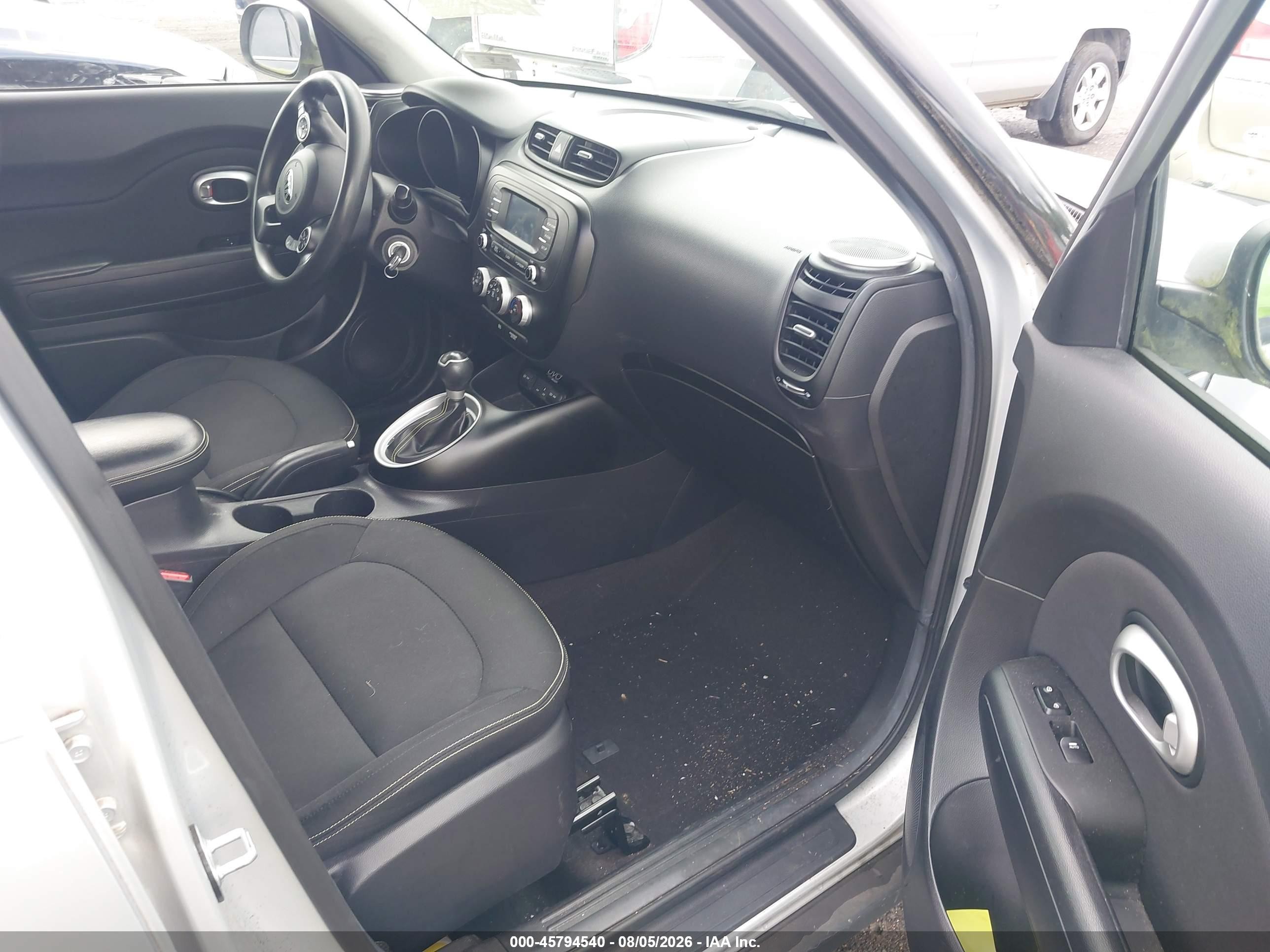 2015 Kia Soul + Silver vin: KNDJP3A56F7768593