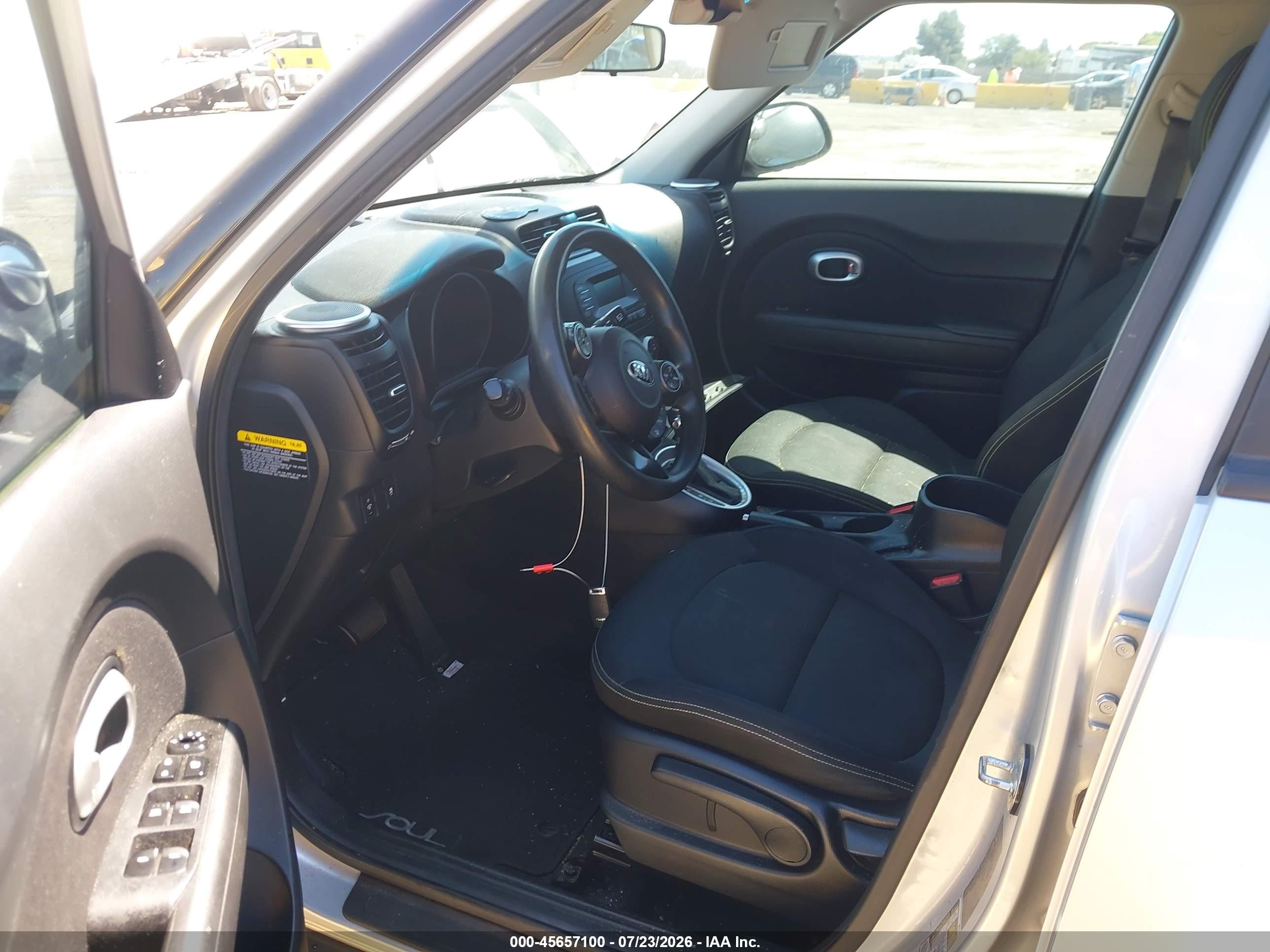 2015 Kia Soul + Серый vin: KNDJP3A56F7794904