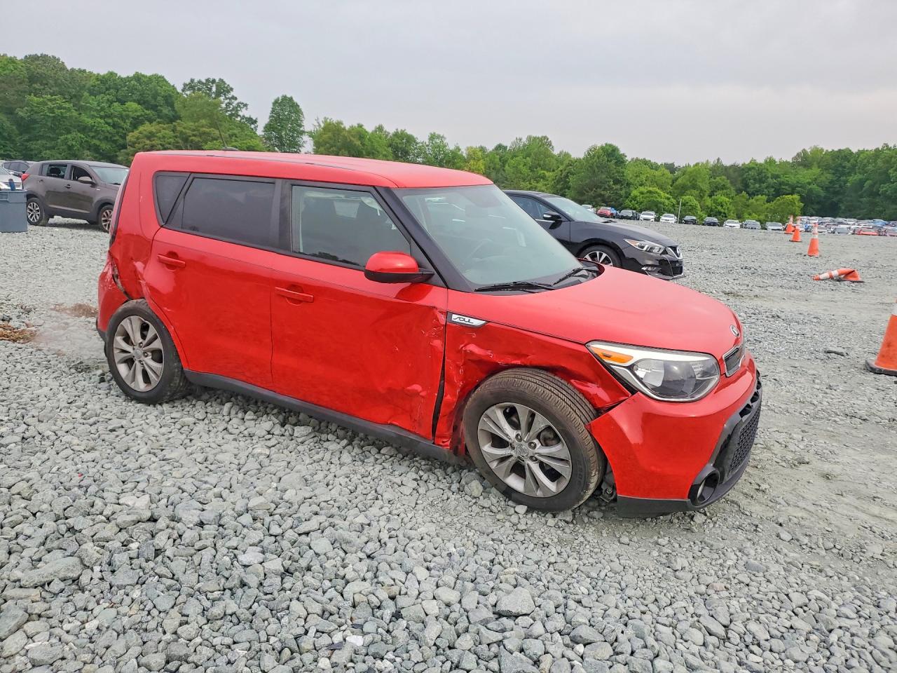 2016 Kia Soul + Red vin: KNDJP3A56G7872180